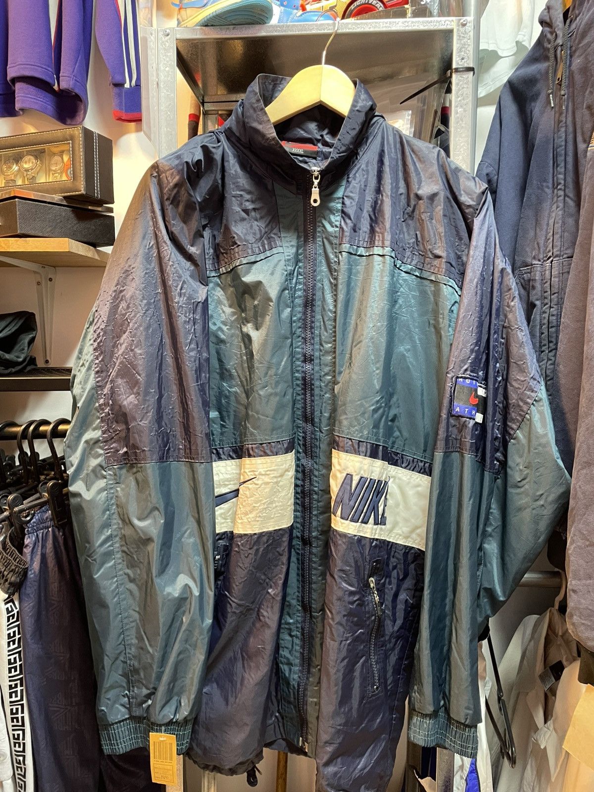 Nike Vintage Nike Windbreaker Jacket Size US XXL / EU 58 / 5 - 1 Thumbnail