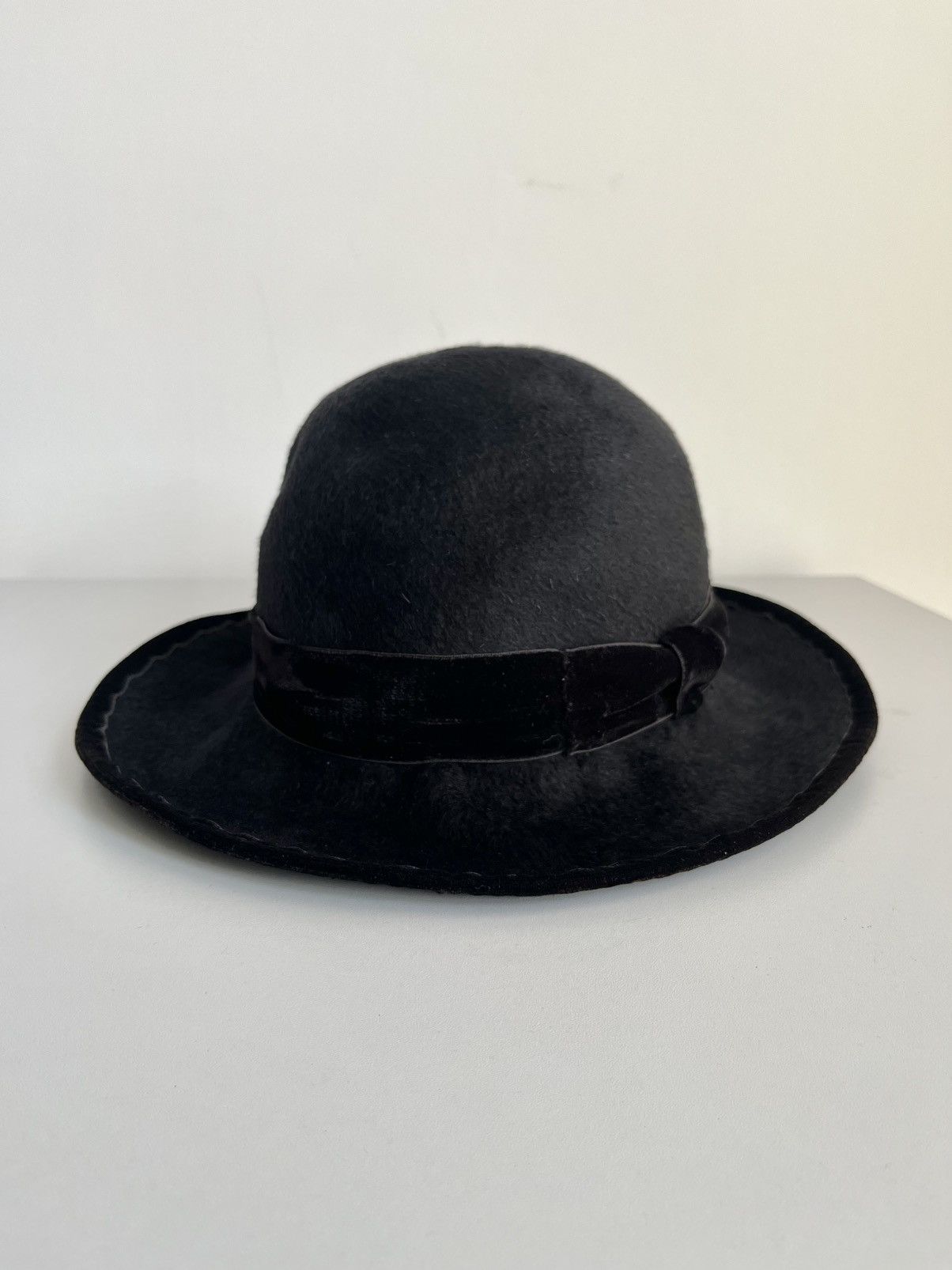Number (N)ine Iconic archive Number Nine AW2007 runway beaver preacher hat Size ONE SIZE - 1 Thumbnail