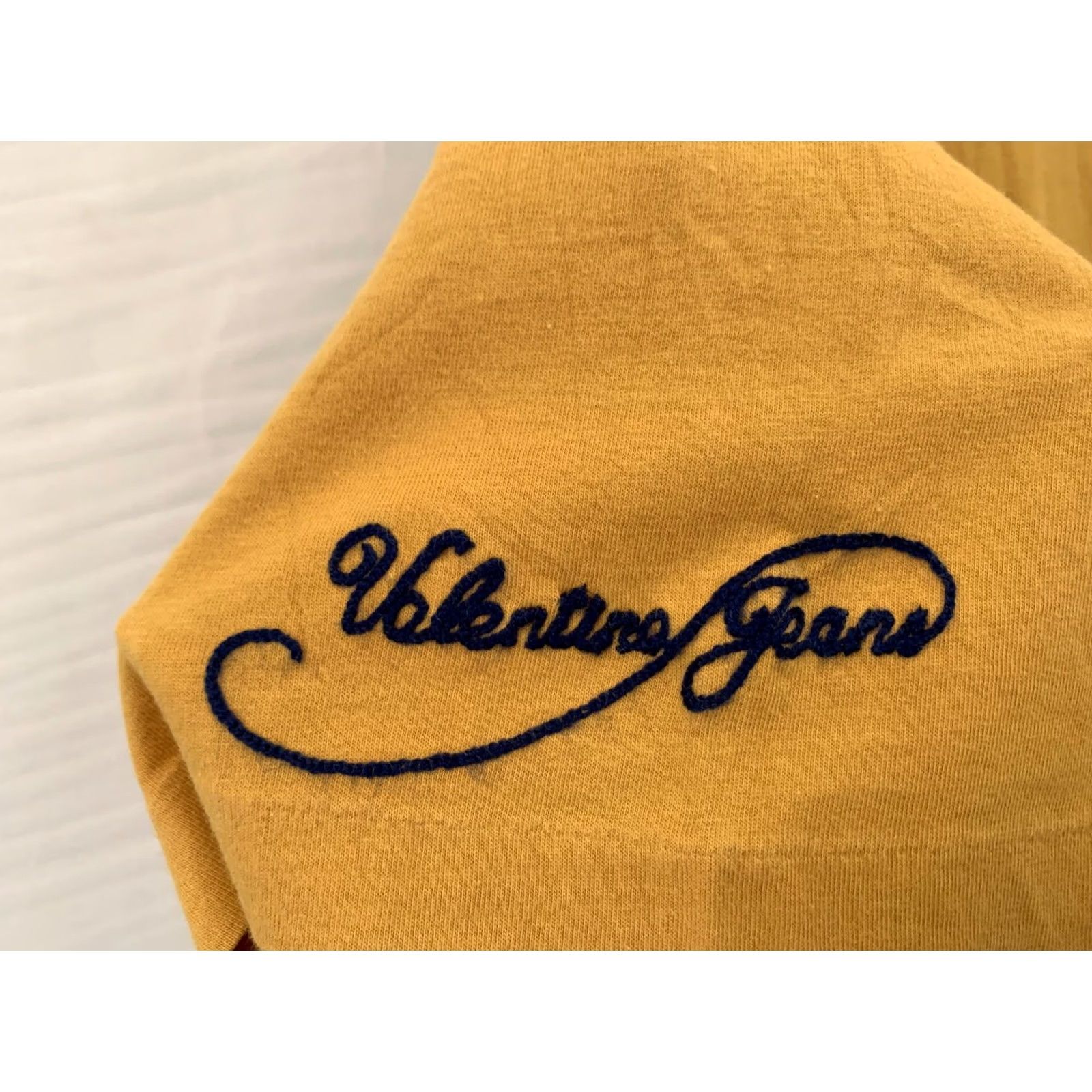 Valentino VINTAGE Valentino Jeans T-Shirt Graphic Print L Yellow Oversized Italy Mens Size US L / EU 52-54 / 3 - 7 Thumbnail