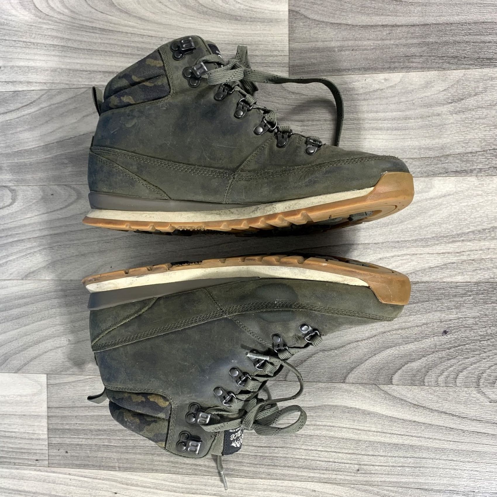 The North Face The North Face Green Leather Lace Up Hiking Work Casual Boots Men's US 9.5 Size US 9 / EU 42 - 5 Thumbnail