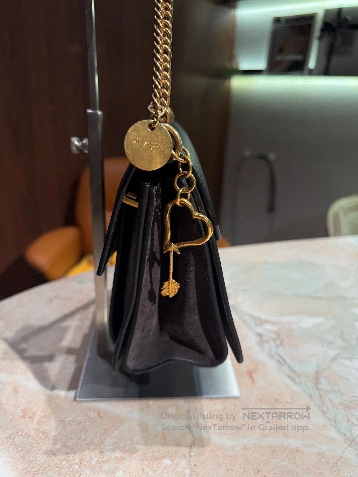 Givenchy Givenchy GV3 Small Sheepskin Crossbody Bag. Size ONE SIZE - 5 Thumbnail