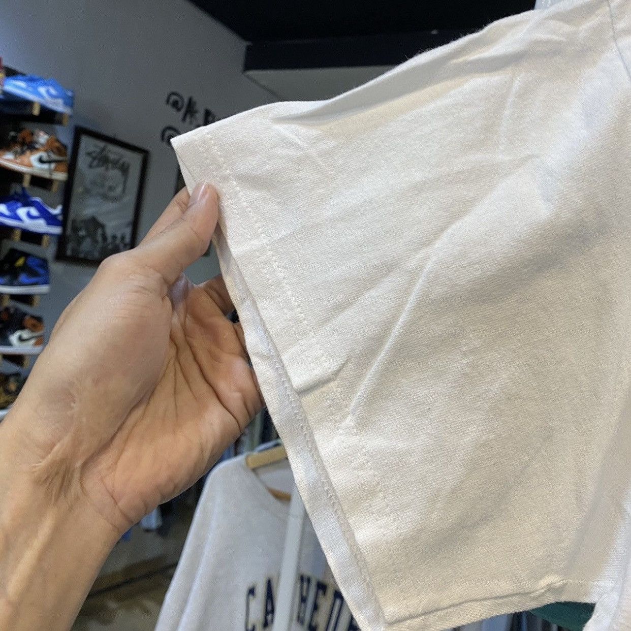 FUCT FUCT Bandana Pocket Tee - White Streetwear T-Shirt Size US L / EU 52-54 / 3 - 7 Thumbnail