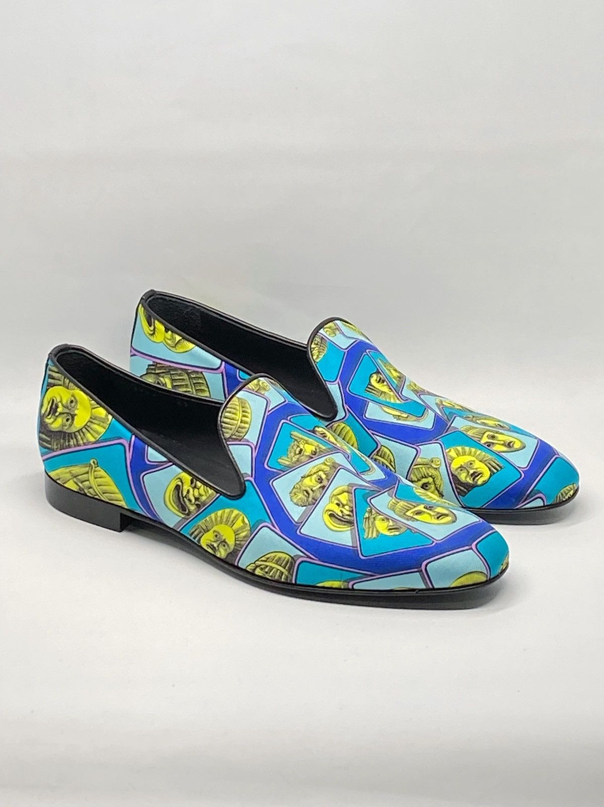 Versace Versace Masks Print Silk Twill Loafer size 43/us size 10 Size US 10 / EU 43 - 1 Thumbnail