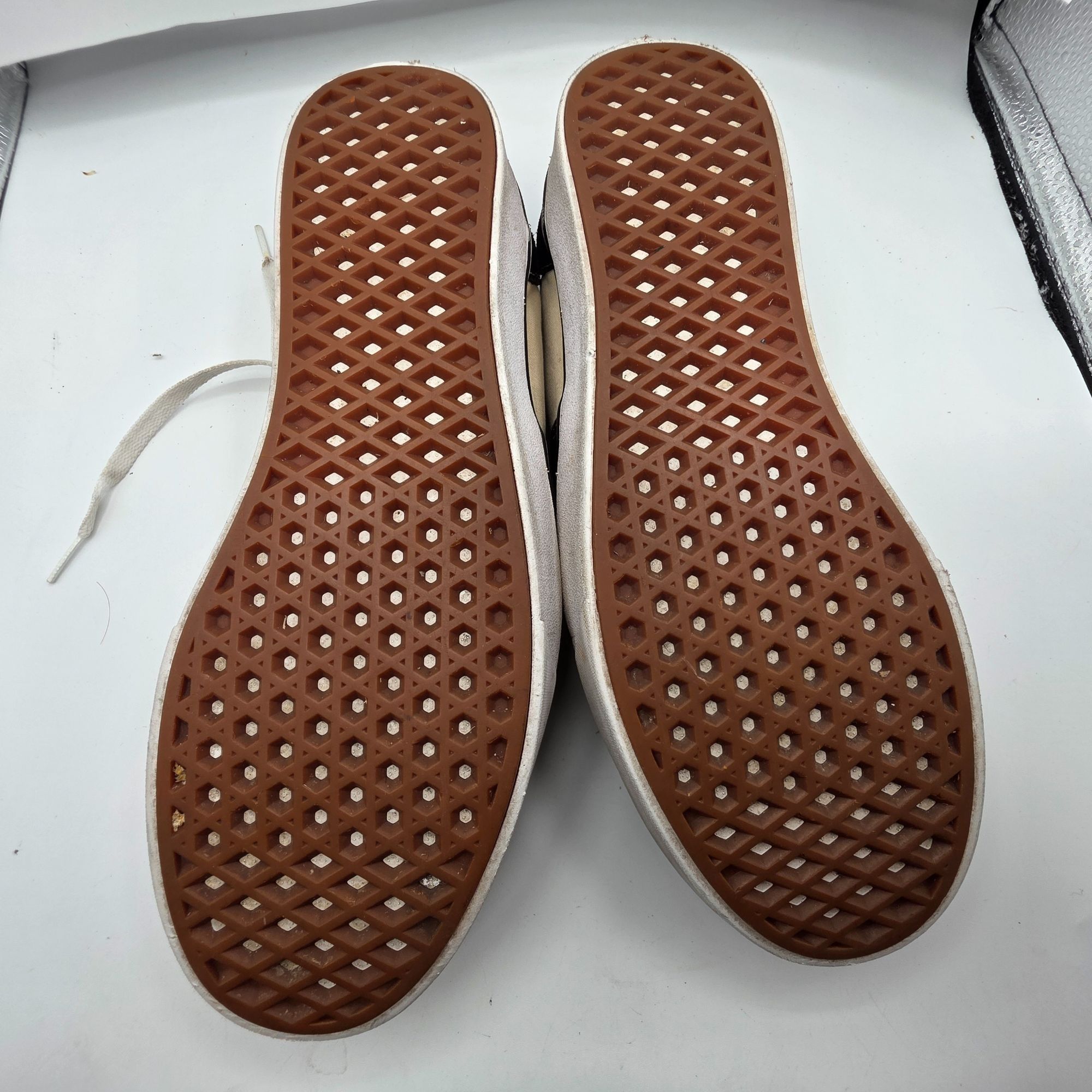Vans Vans Era Comfycush Mens Size 11 Black Marshmallow Sneakers S Size US 11 / EU 44 - 8 Thumbnail