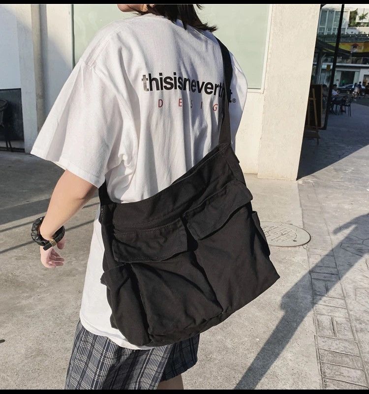 Japanese Brand Messenger Bag Size ONE SIZE - 1 Thumbnail