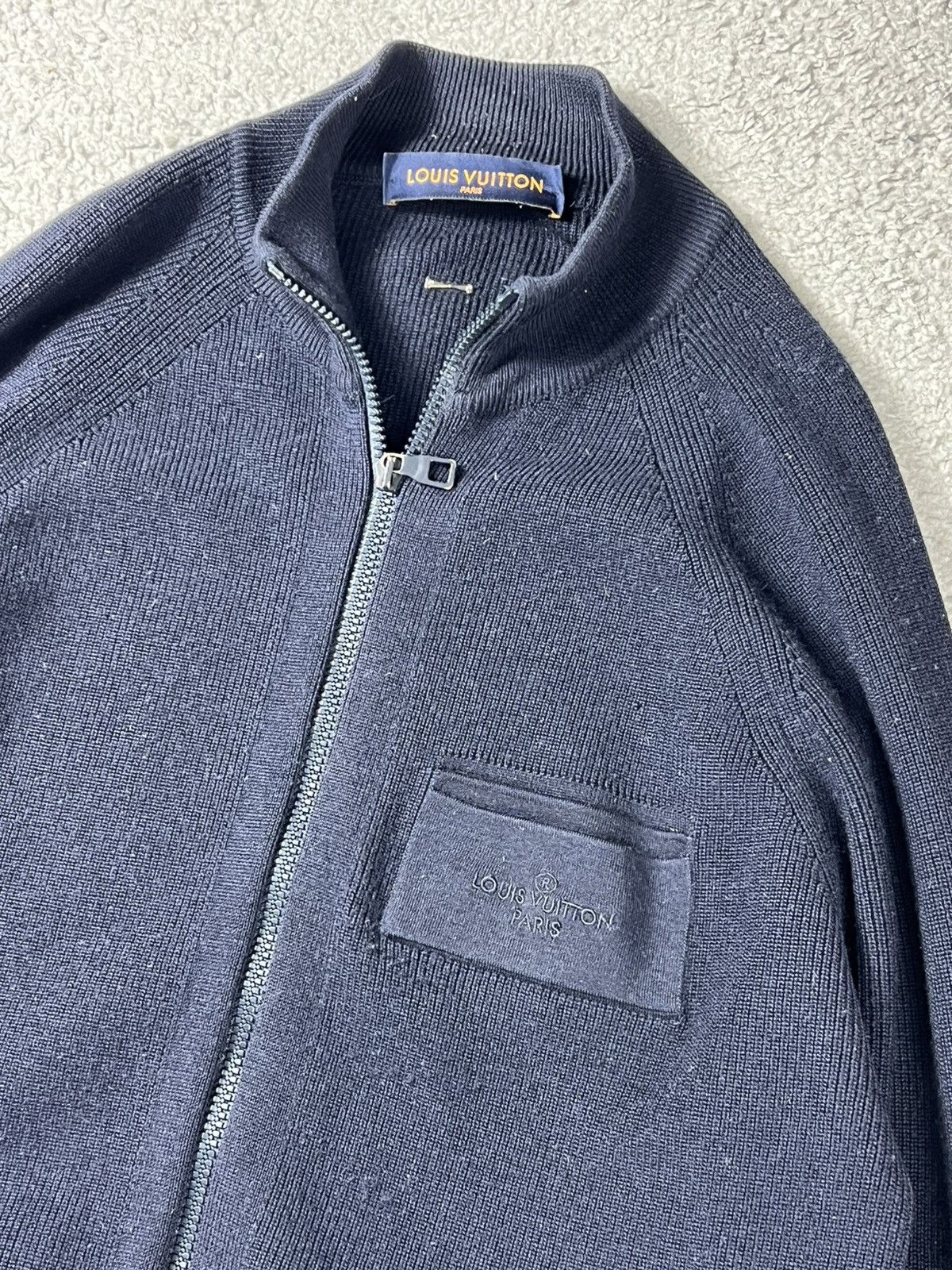 Louis Vuitton Louis Vuitton Dark Blue Wool Knit Zip Up Sweater Size L Size US L / EU 52-54 / 3 - 2 Thumbnail