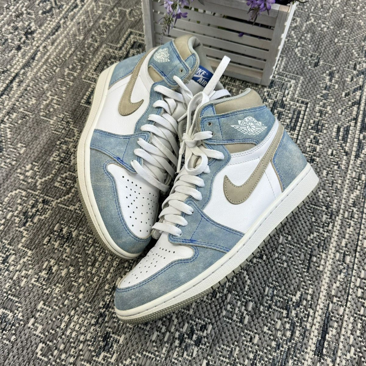 image of Jordan Nike Jordan 1 Retro High Hyper Royal Smoke Gray 8Us/7Uk/41Eu Shoes in Smoky Gray, Men's