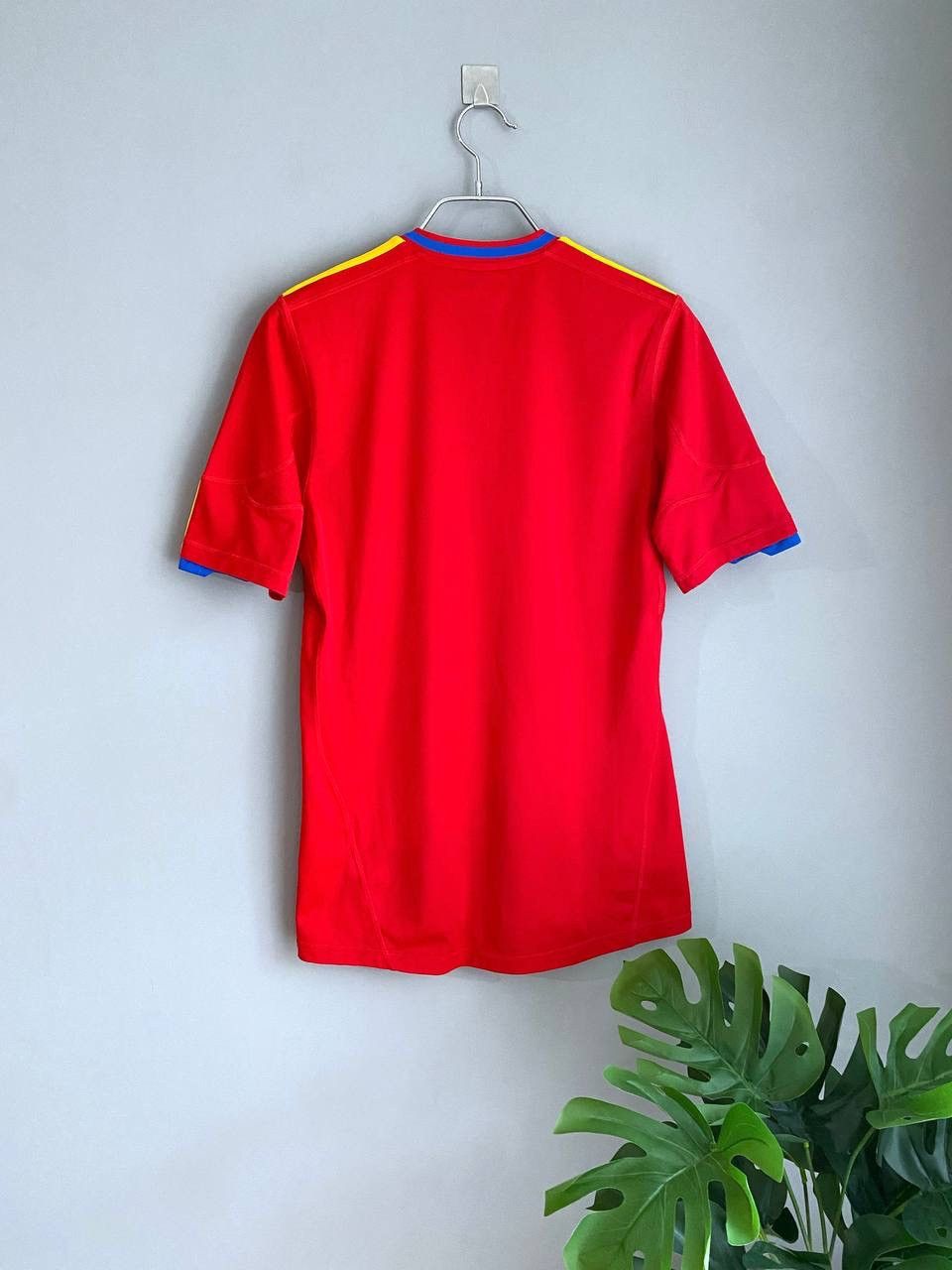 Adidas Adidas Spain National Team 2010/11 Home Soccer Jersey, S Size US S / EU 44-46 / 1 - 11 Thumbnail