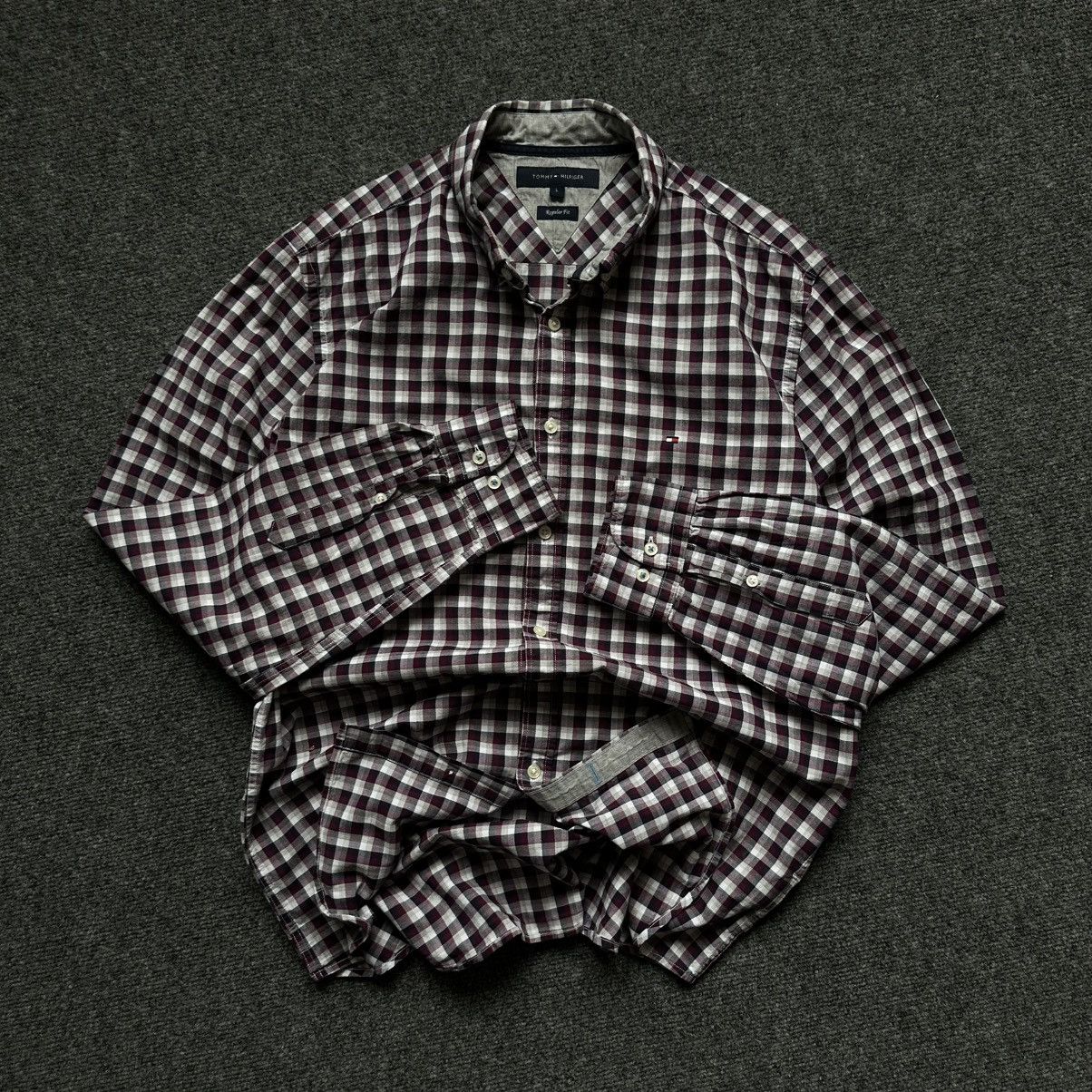 Tommy Hilfiger Luxury Tommy Hilfiger Checked Shirt Button Up Size L Regular Size US L / EU 52-54 / 3 - 4 Thumbnail
