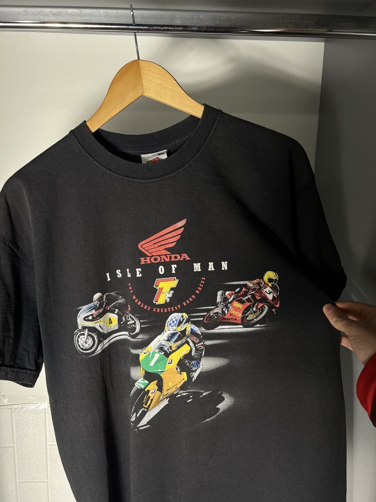 NASCAR VINTAGE HONDA MOTORCYCLE RACING ISLE OF MAN RETRO Y2K 90s Size US L / EU 52-54 / 3 - 7 Thumbnail