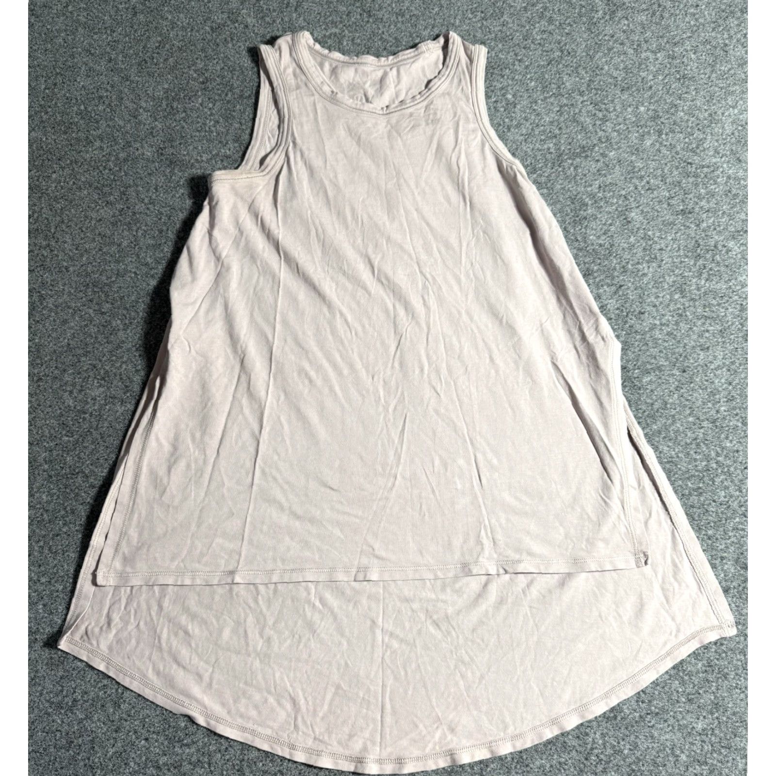 Lululemon Lululemon Tank Light Pink Sleeveless Crew Neck 6 Women Athletic Basic Shirt Top Sleeveless Tank Crewneck Light Pink Pant? Size M / US 6-8 / IT 42-44 - 2 Thumbnail