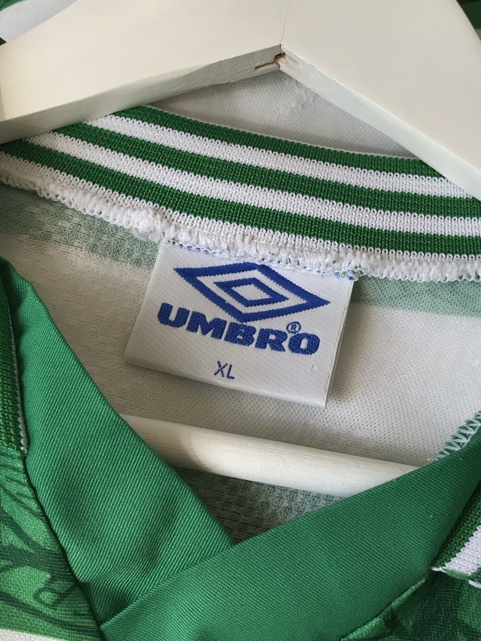 Umbro Vintage 1990s Umbro Celtic FC Retro Football Shirt Jersey Size US XL / EU 56 / 4 - 15 Thumbnail
