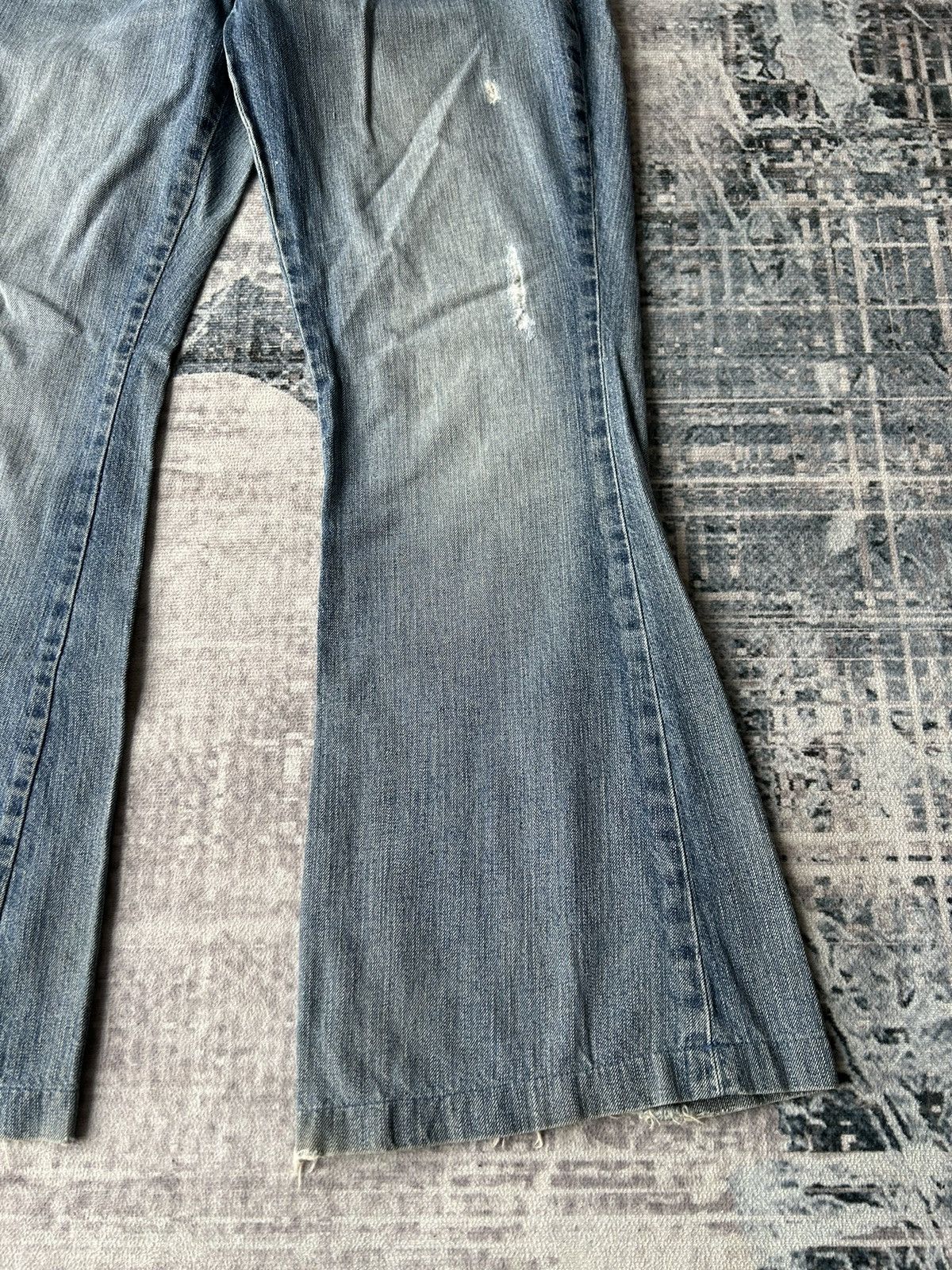 Japanese Brand The Diva Distressed Flared Jeans Size 34" / US 12 / IT 48 - 3 Thumbnail