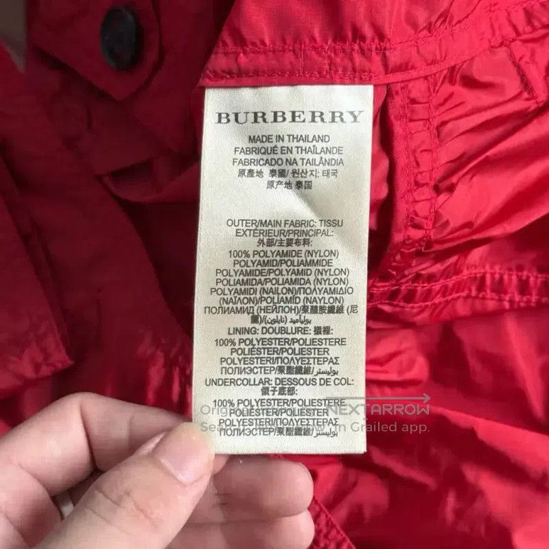 Burberry Red Cotton Women's Windbreaker.