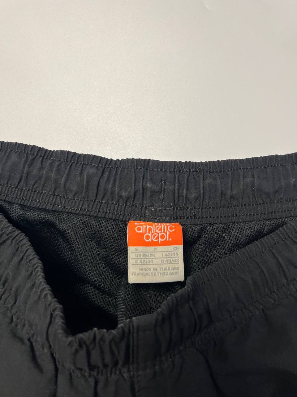 Nike 🏃‍♂️ Vintage Nike Tech Shorts — Y2K Athletic Core Size US 28 / EU 44 - 2 Thumbnail