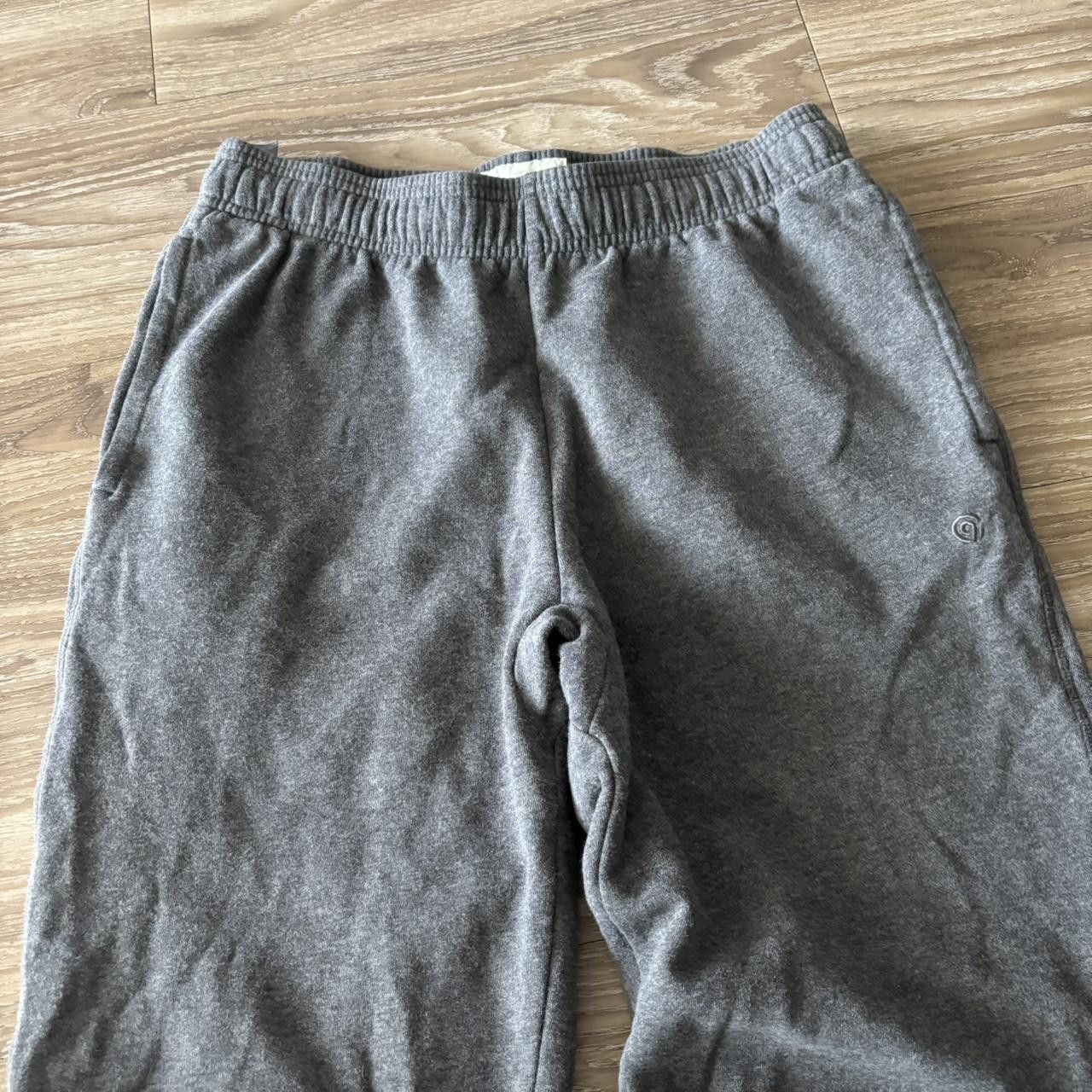 Japanese Brand Crazy Vintage Y2K/2000s Grey Essential Sweatpants! Size M Size US 32 / EU 48 - 4 Thumbnail