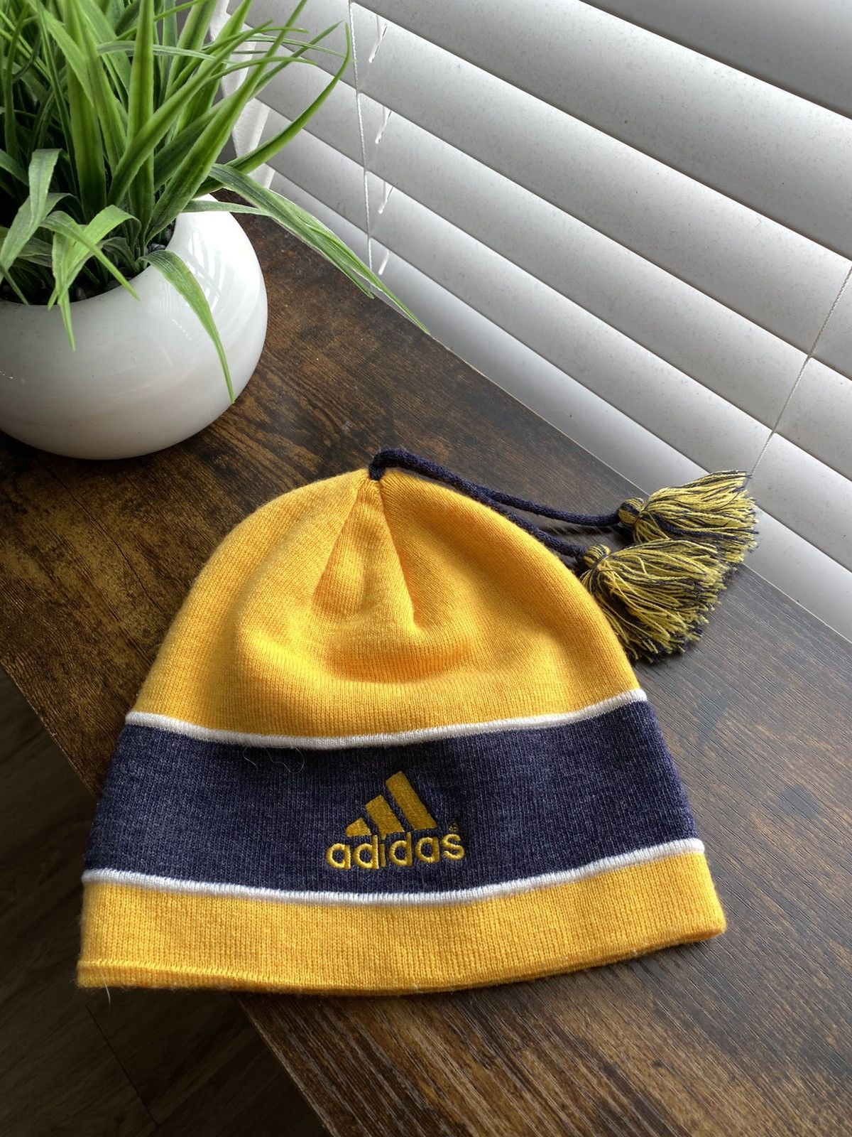 Adidas Vintage 90s Adidas Skully Beanie Size ONE SIZE - 1 Thumbnail