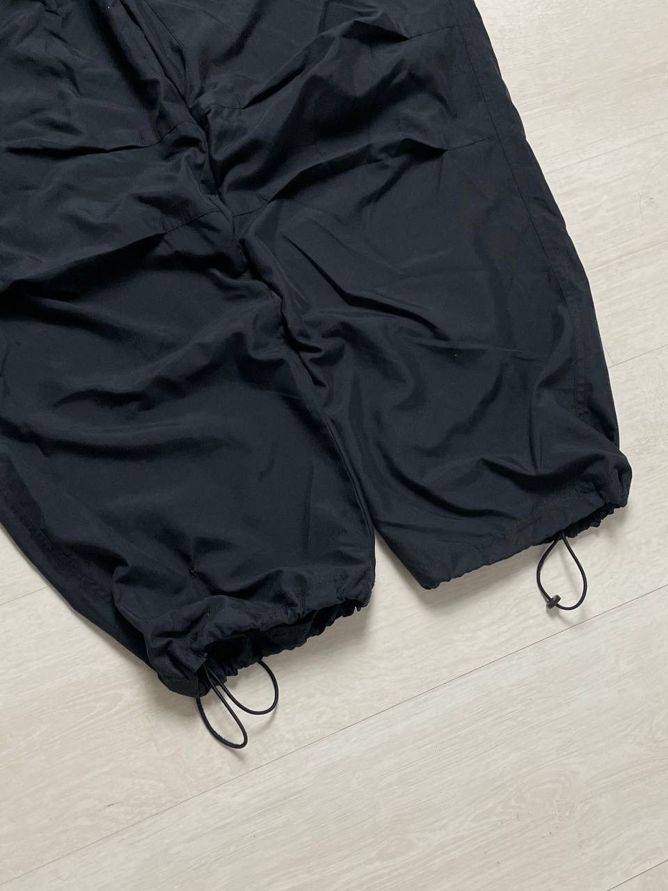 Nike × Vintage Nike Vintage Y2k Nylon Drill Track Baggy Pants Size US 41 - 3 Thumbnail