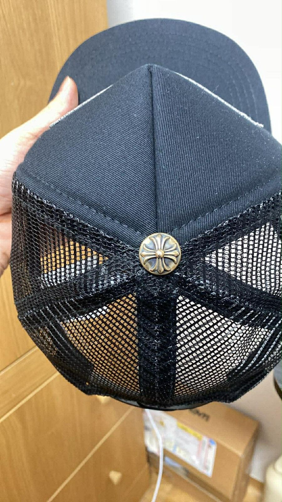 Chrome Hearts Chrome Hearts CH “PARIS” Trucker Hat Size ONE SIZE - 5 Thumbnail