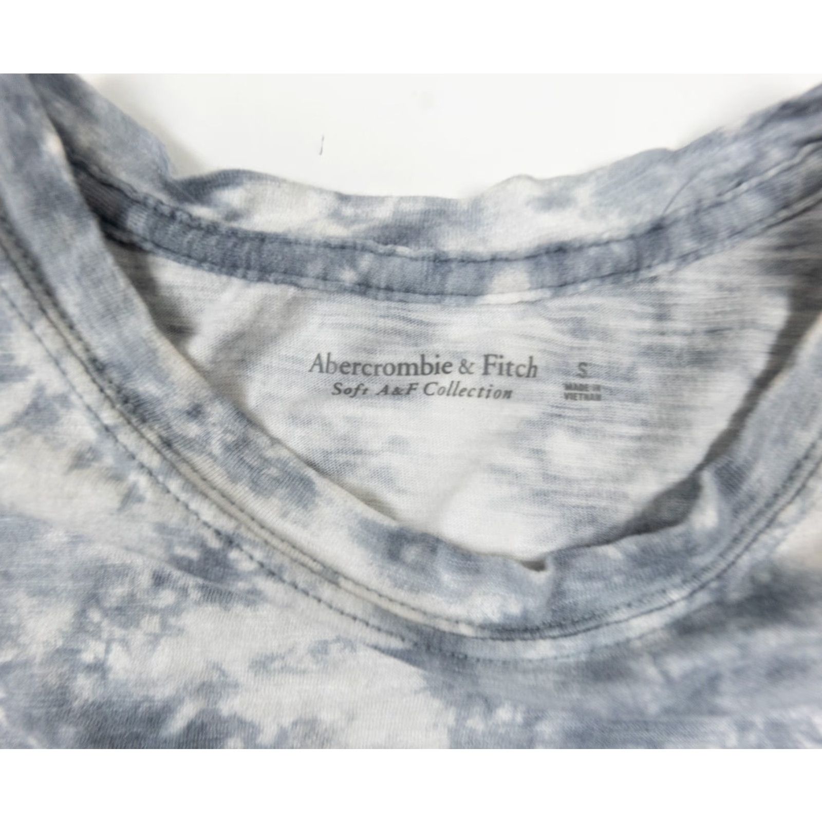 Abercrombie & Fitch Abercrombie & Fitch Shirt Small Gray Short Sleeve Tee A&F Collection Adult Size US S / EU 44-46 / 1 - 2 Thumbnail