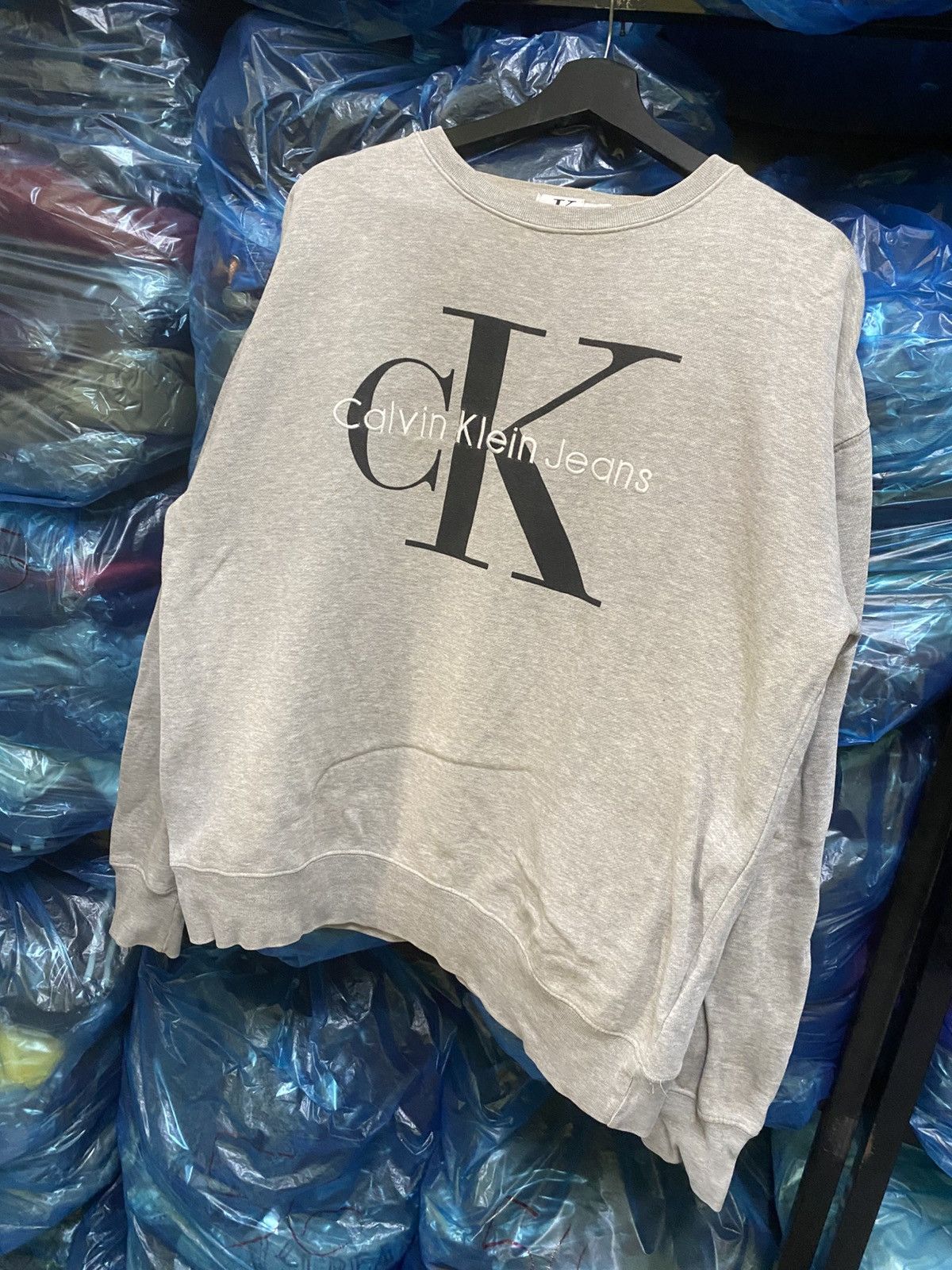 Calvin Klein Calvin Klein Jeans Grey Logo Crewneck Sweatshirt 100% Cotton Size US M / EU 48-50 / 2 - 2 Thumbnail