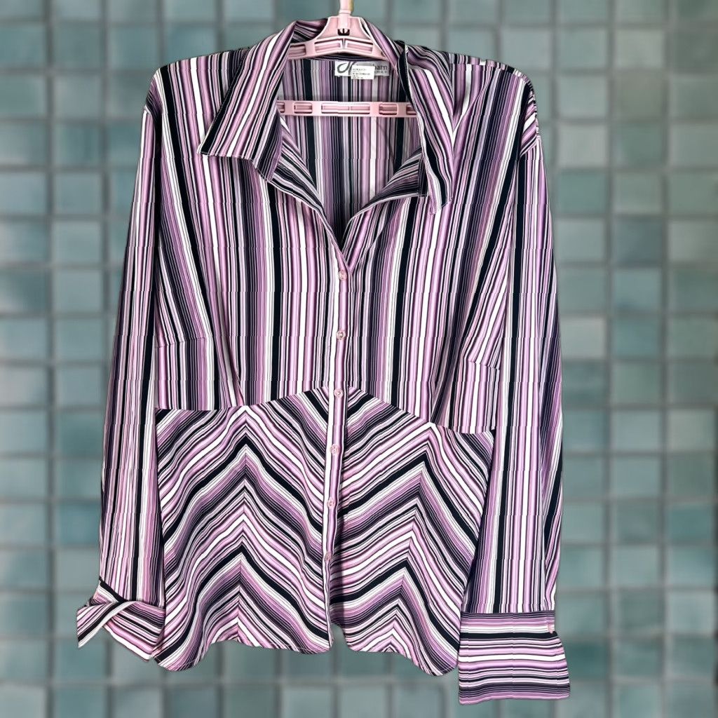 Vintage Dressbarn Blouse Women's 3XL Pink Striped Collared Button Long Sleeve Polyester Blend Plus Size Canadian Made Size XXL / US 16-18 / IT 52-54 - 1 Thumbnail
