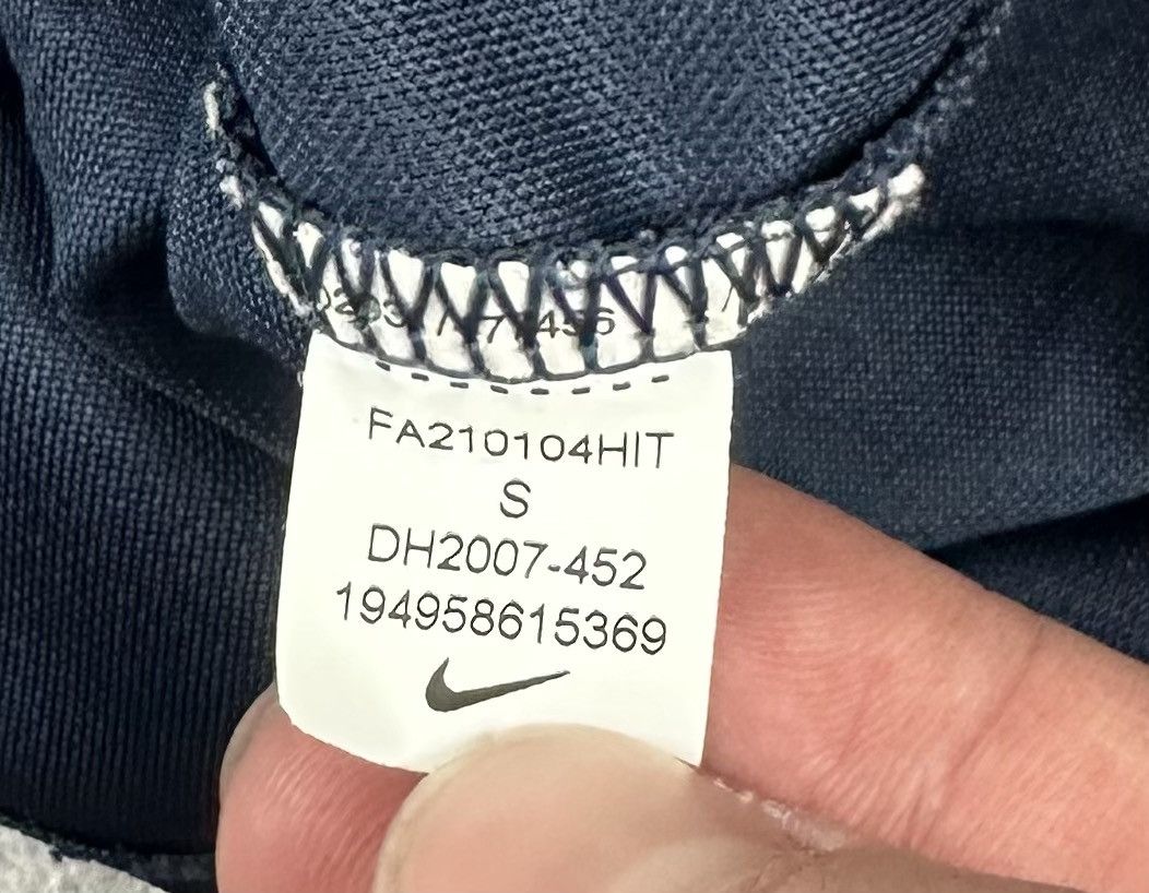 Nike Nike Barcelona FC Training 2021/22 Soccer Jersey Size US S / EU 44-46 / 1 - 14 Thumbnail