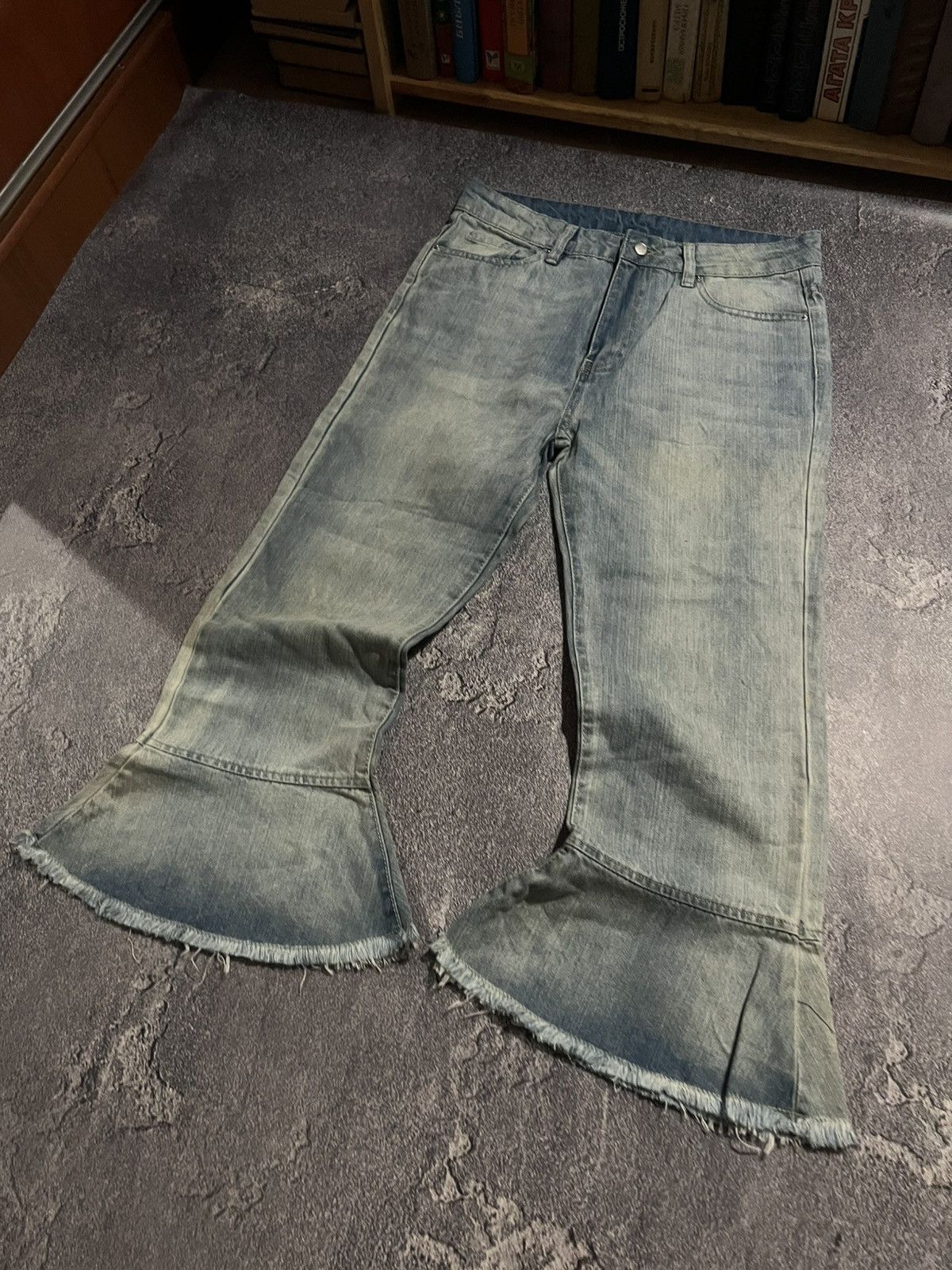 Japanese Brand Designer Flared Y2K Light Denim / Archive Number Nine Style Size US 32 / EU 48 - 1 Thumbnail