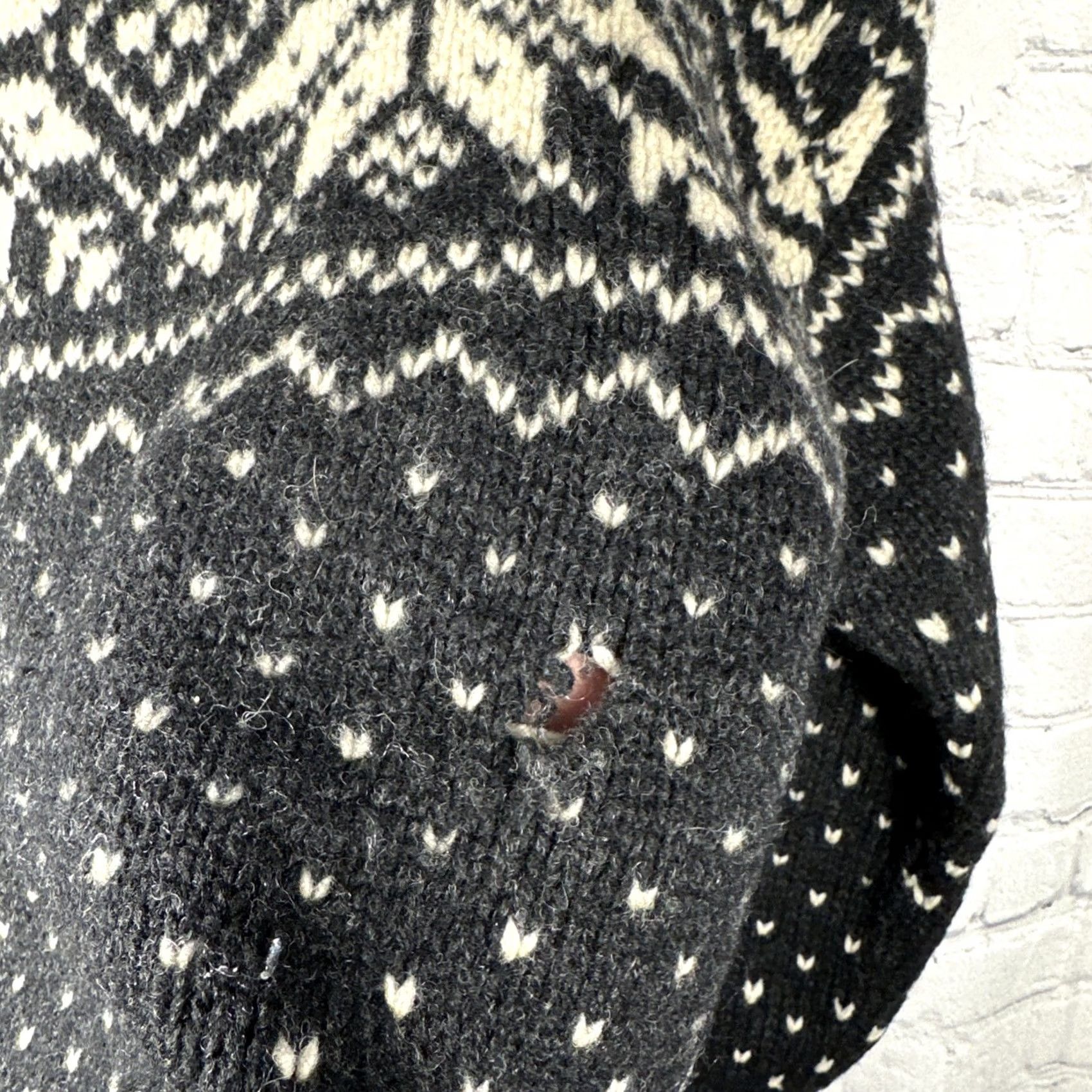 Gap Vintage GAP Wool Sweater Mens Medium Snowflake Knit Pullover Cabincore FLAW Size US M / EU 48-50 / 2 - 7 Thumbnail