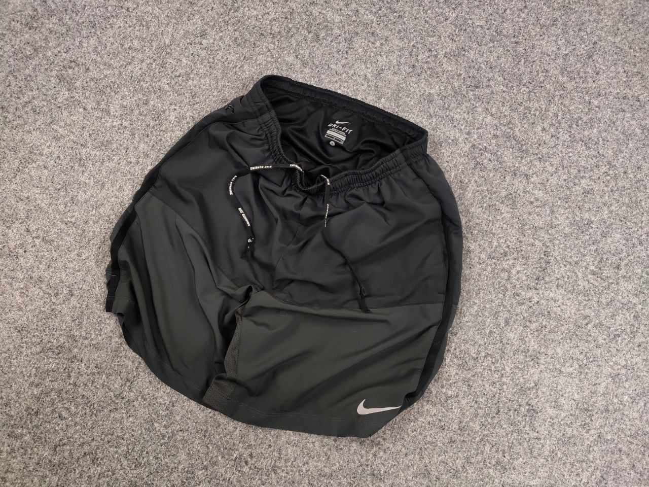 Nike Nike Running Dri Fit Light Shorts Vintage Style Size US 32 / EU 48 - 3 Thumbnail