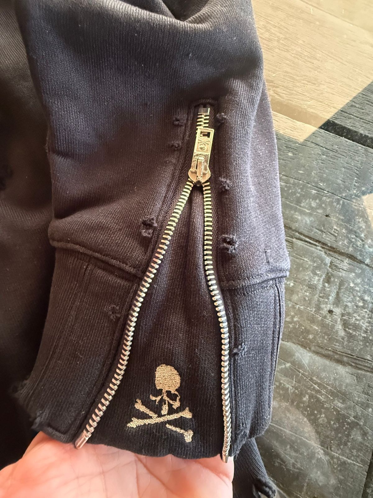 Mastermind Japan Mastermind japan FW17 destroyed hoodie Size US L / EU 52-54 / 3 - 11 Thumbnail