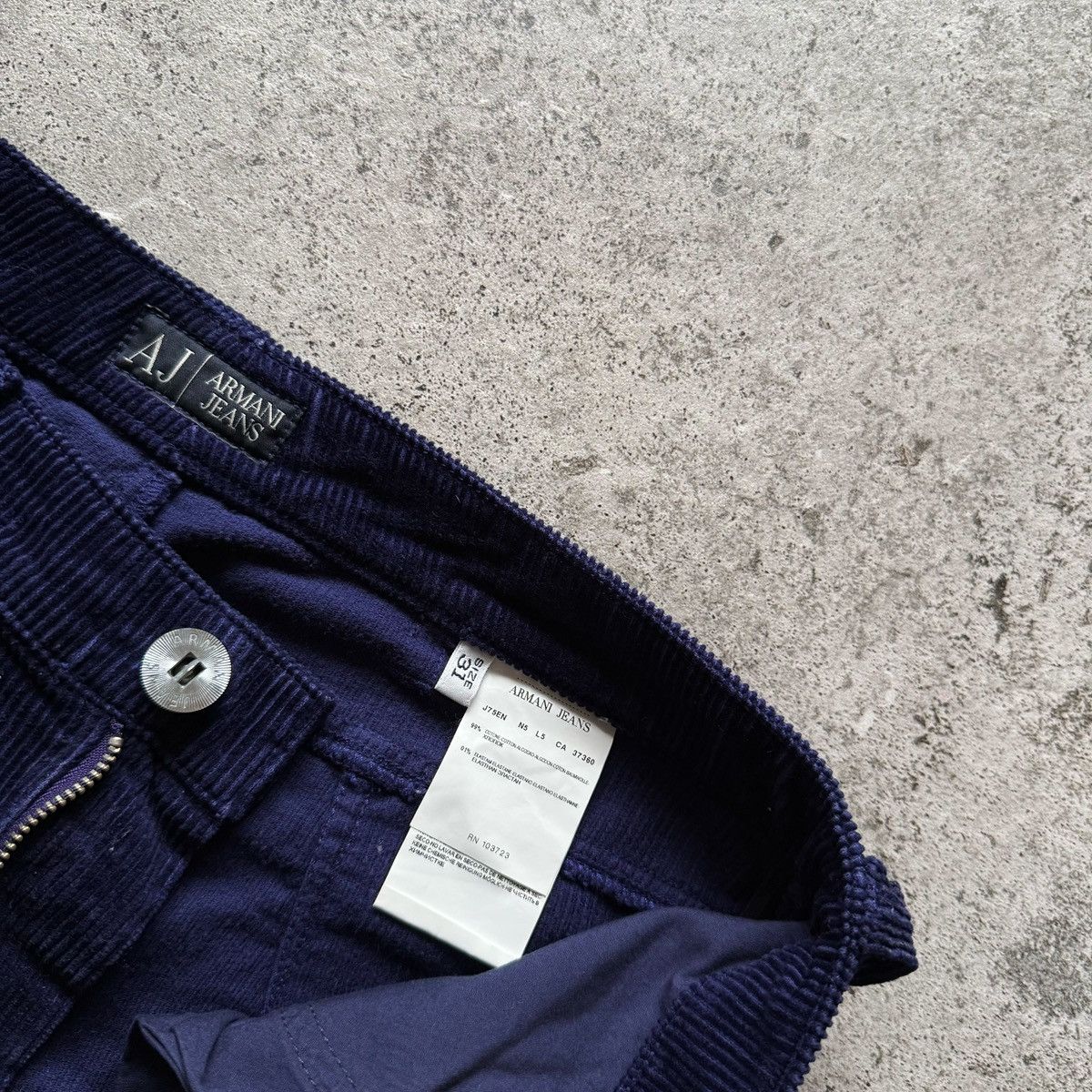Armani Armani Jeans Womens Blue Velvet Corduroy Pants Mid Rise Size 30" / US 8 / IT 44 - 7 Thumbnail
