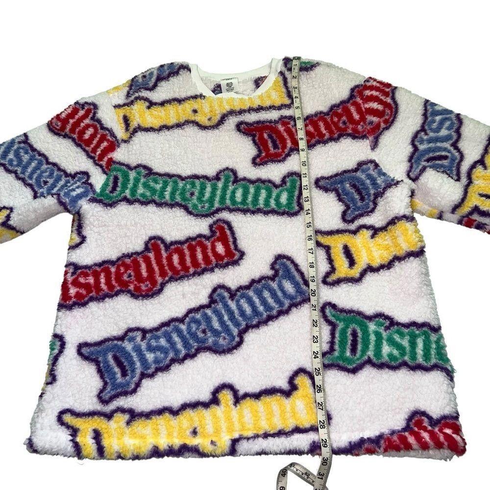 Disney DISNEYLAND FUZZY PLUSH PULLOVER CREWNECK SWEATER RARE Size XL / US 12-14 / IT 48-50 - 2 Thumbnail