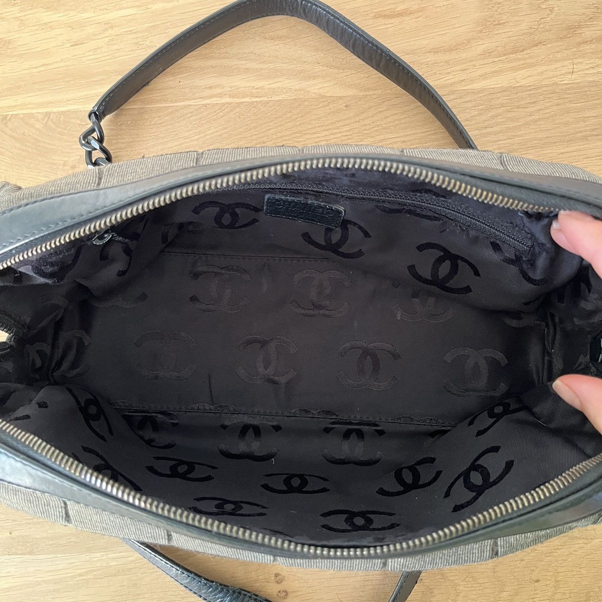 Chanel Chanel Jersey Chocolate Bar Bowler Bag Size ONE SIZE - 9 Thumbnail