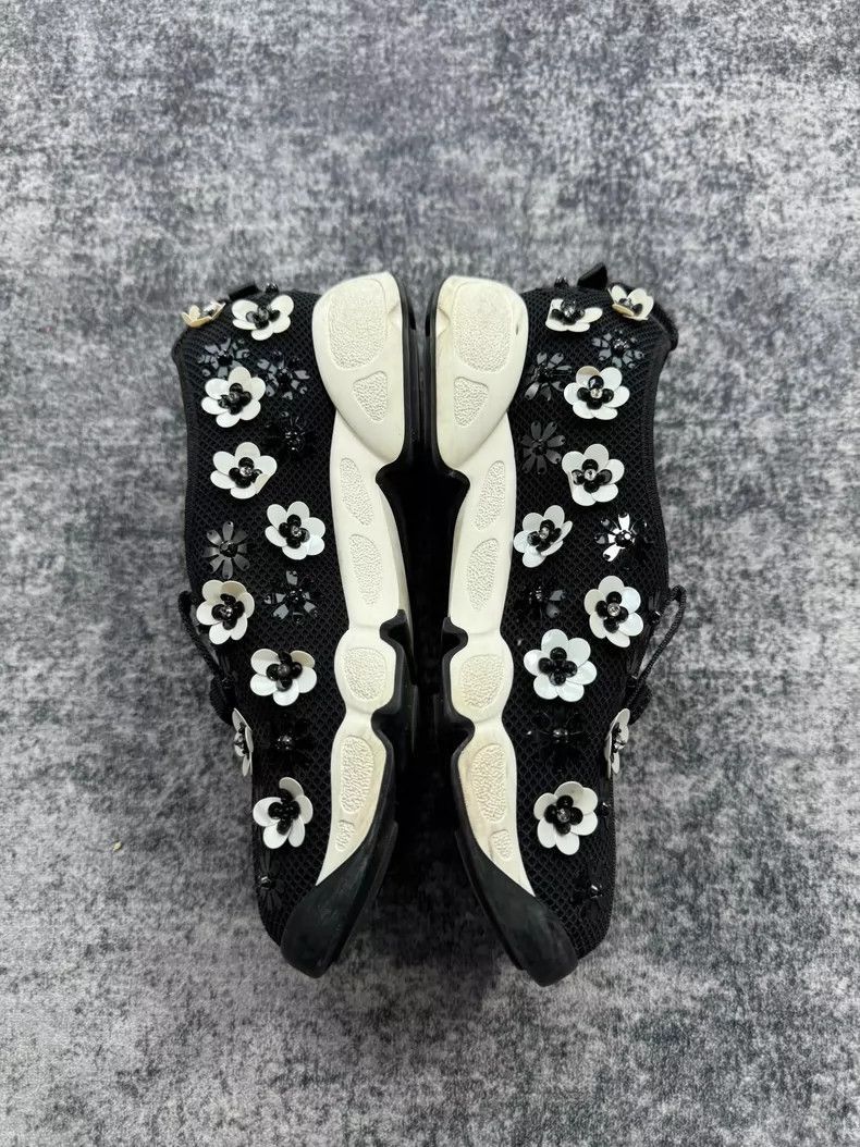 Dior Dior Black Garden Flower Shoes Size 35-2505 Size US 5 / EU 37 - 3 Thumbnail
