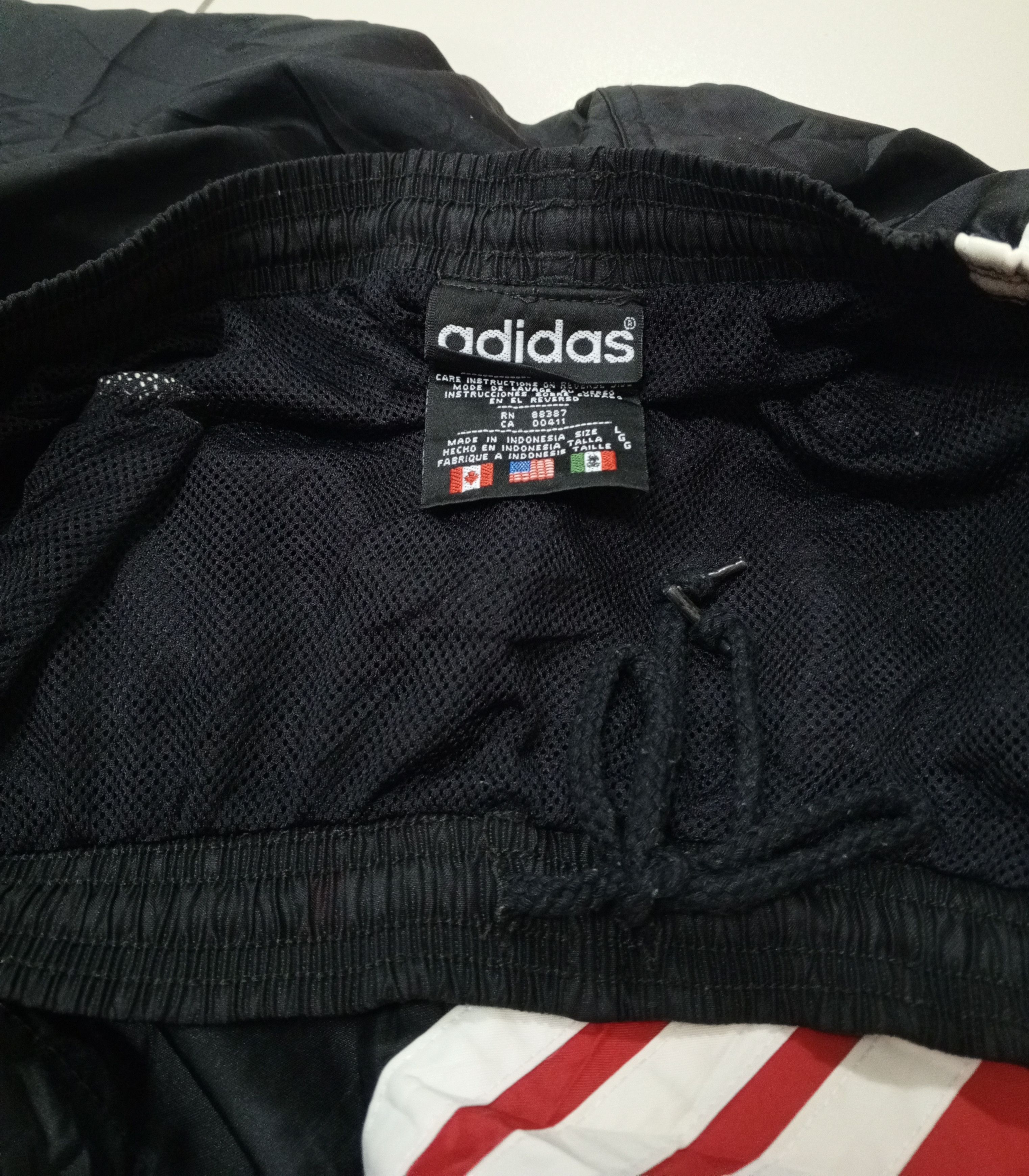 Adidas × Vintage Vintage 90's Adidas Short Pants Size US 33 - 5 Thumbnail