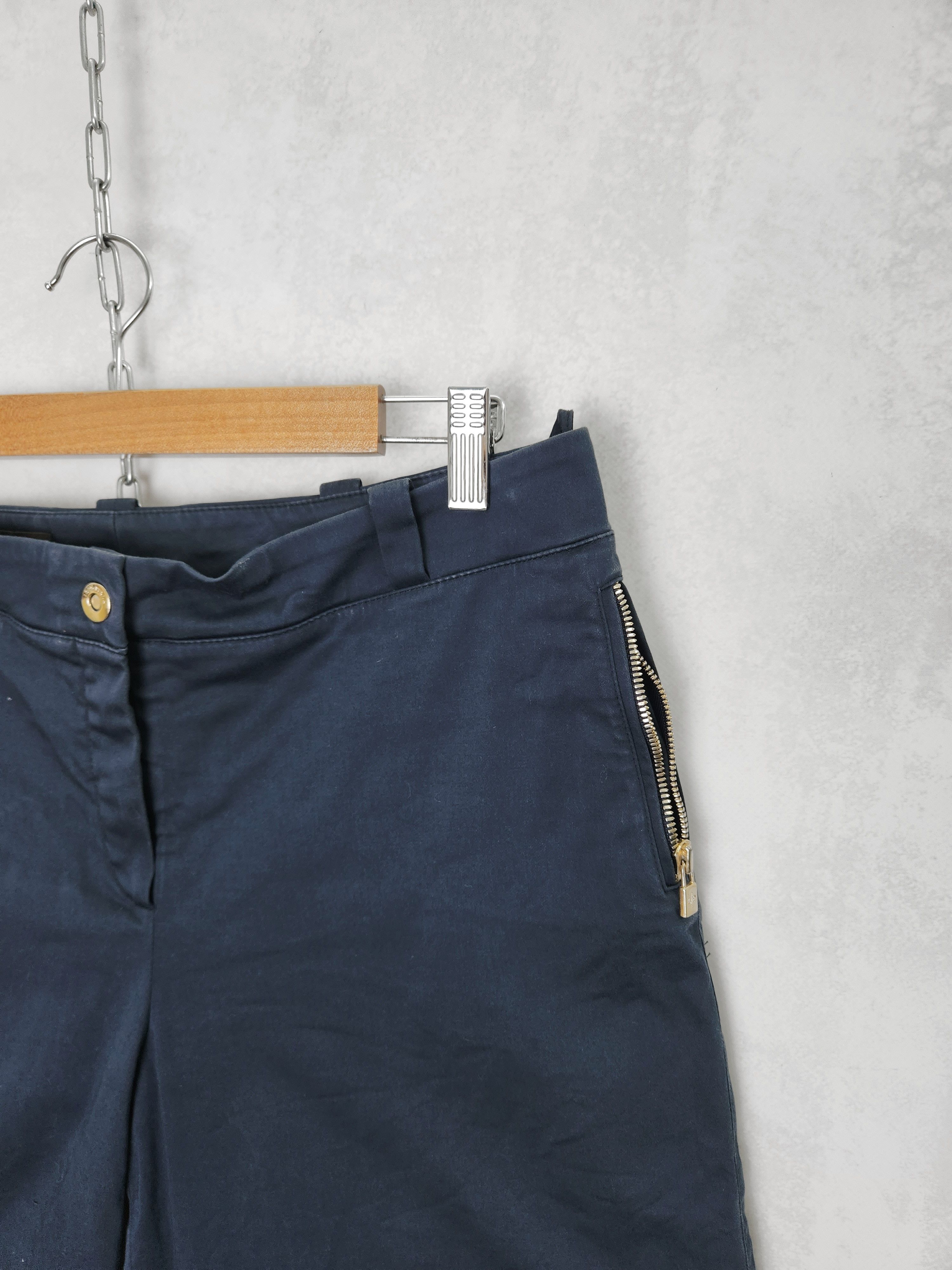 Loro Piana Luxury Loro Piana navy chino shorts cotton size 48 Size US 32 / EU 48 - 6 Thumbnail
