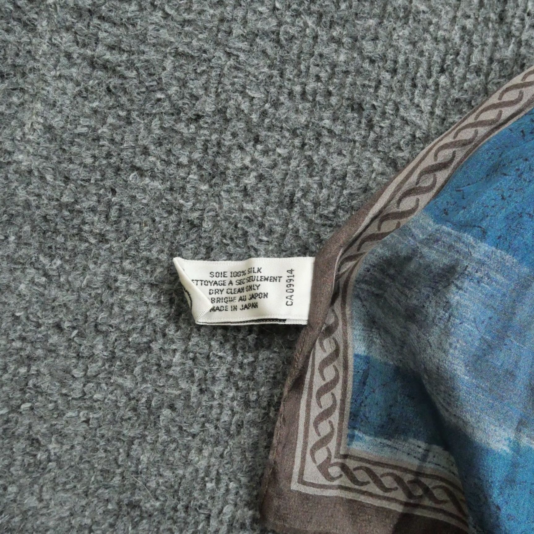 Vintage VINTAGE Adrienne Vittadini Silk Shawl/Wrap Blue Brown Made In Japan Women Size ONE SIZE - 5 Thumbnail