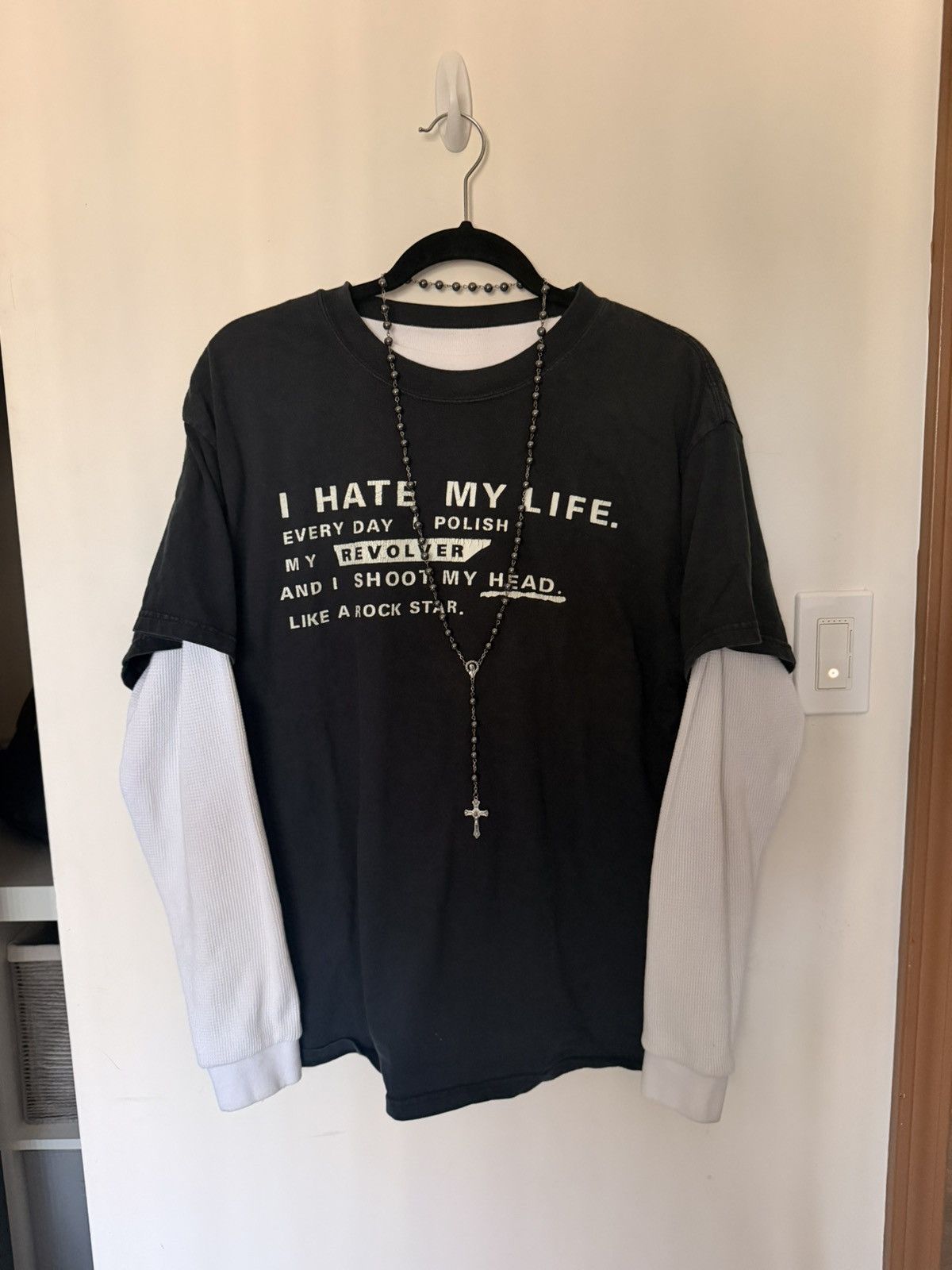 Other Vintage Black Humour T Shirt Size US L / EU 52-54 / 3 - 1 Thumbnail