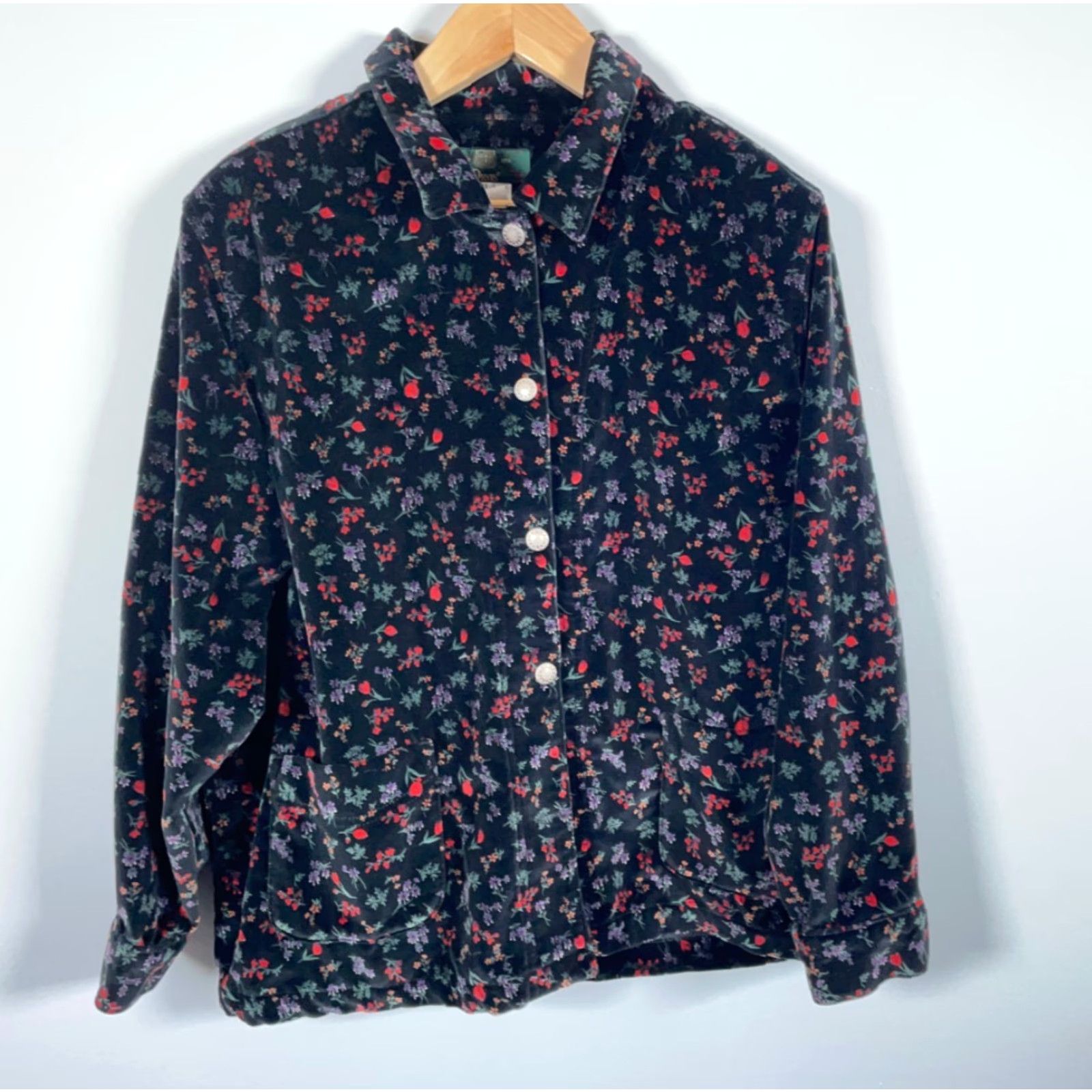 Orvis VINTAGE Orvis Velour Jacket Women's XL Black Floral Pattern USA Made Flowers Size XL / US 12-14 / IT 48-50 - 2 Thumbnail