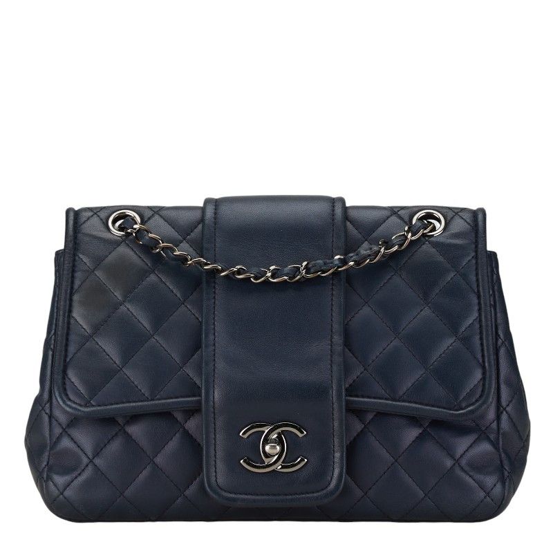 Chanel Chanel Chanel Matelasse Leather Chain Shoulder Bag Leather Crossbody Bag in Very Good Condition Size ONE SIZE - 1 Thumbnail