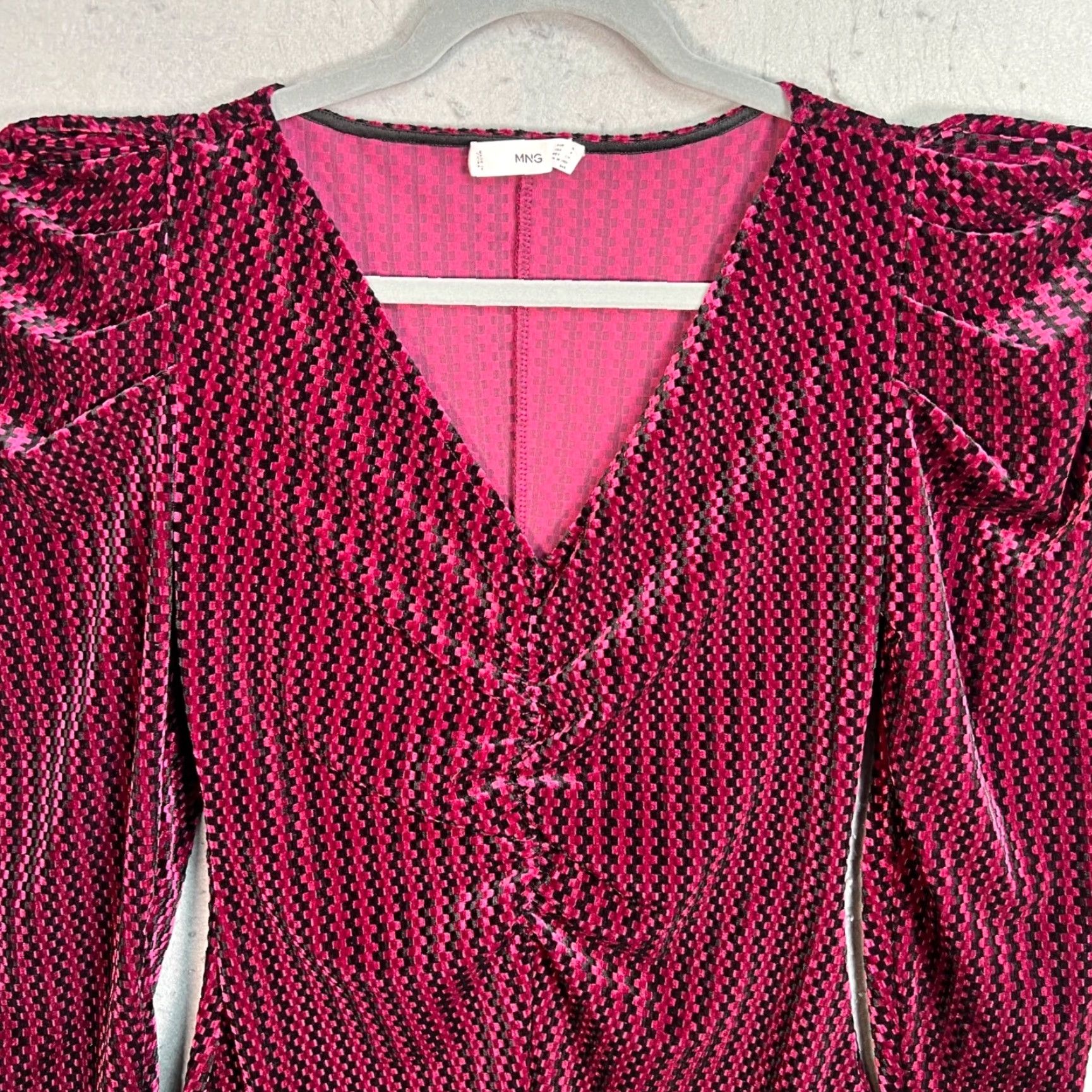 Mango Mango Womens Size Small V-Neck Ruched Midi Dress Puff Sleeves Pink & Black Dress Size S / US 4 / IT 40 - 5 Thumbnail