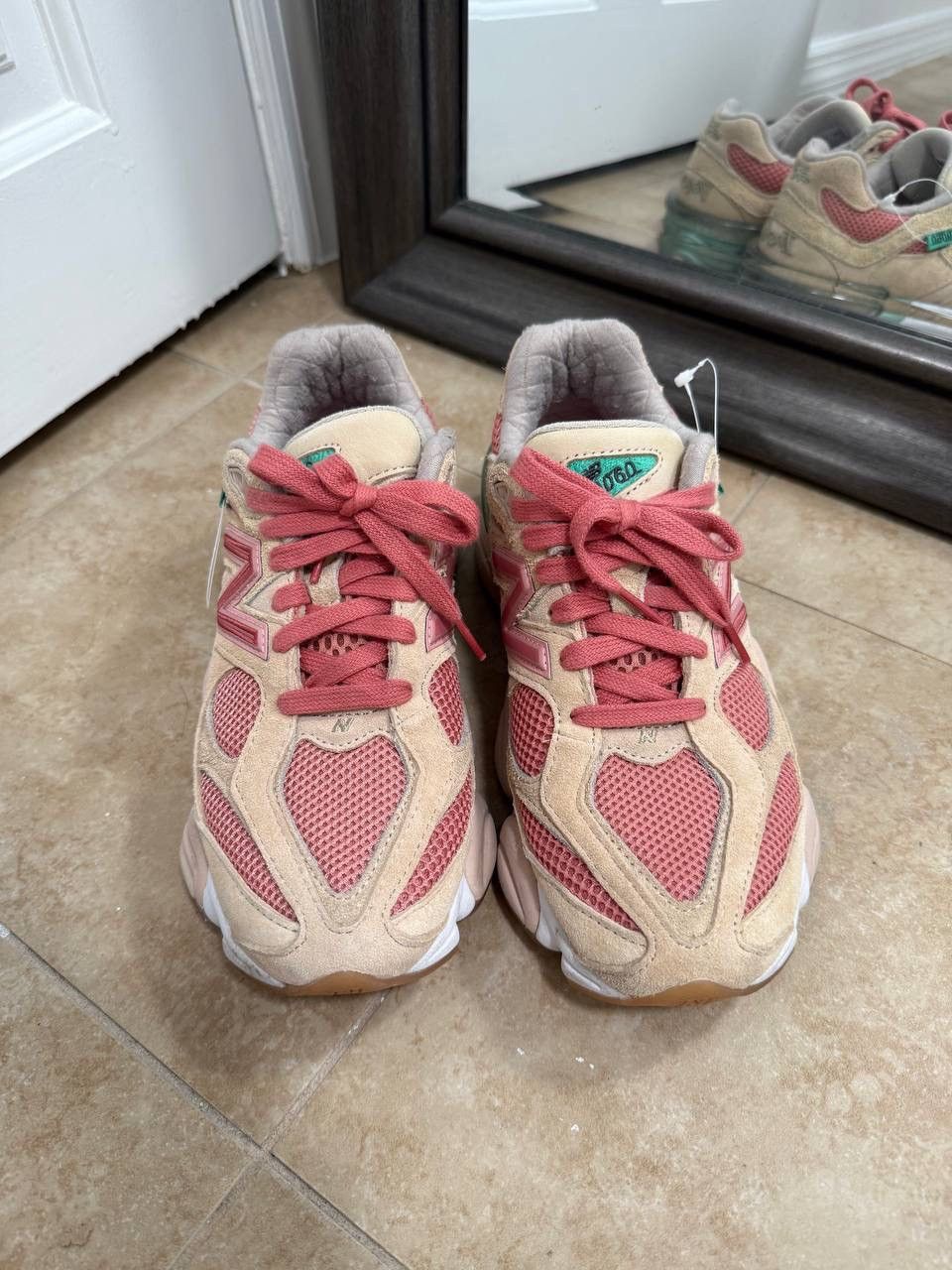 Joe Freshgoods × New Balance Joe Freshgoods x New Balance 9060 COOKIE PINK DS U9060JF1 Size US 6 / EU 39 - 2 Thumbnail