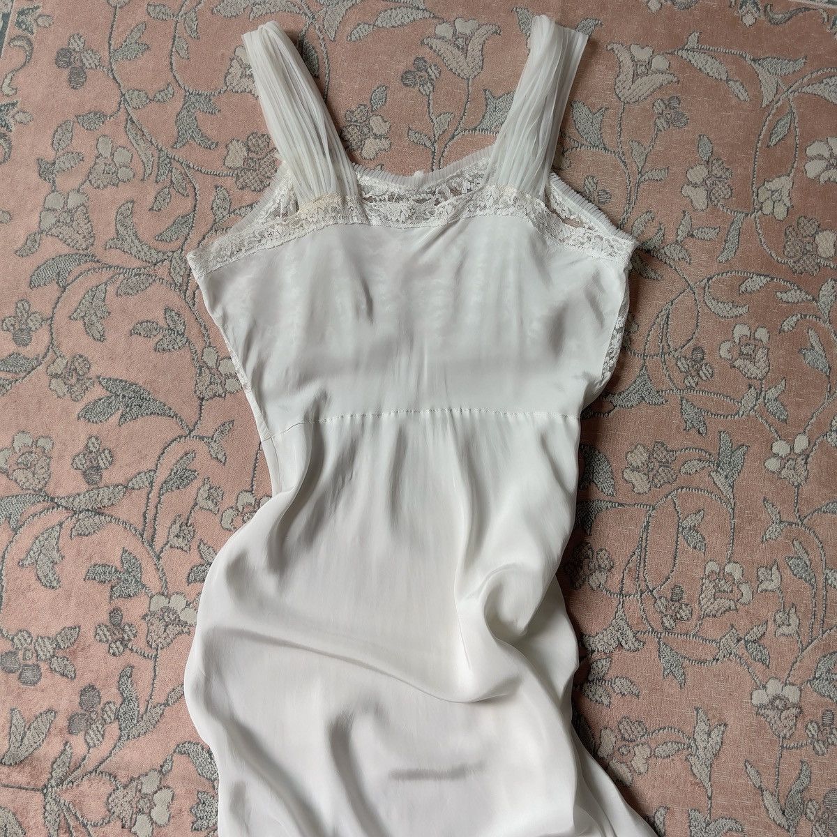 Vintage Vintage 1950s Ice Blue Rayon Nightgown (M–L) Size L / US 10 / IT 46 - 16 Thumbnail