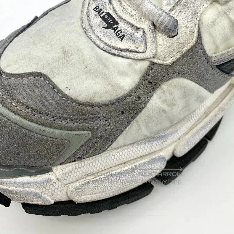 Balenciaga Balenciaga Runner Casual Sneakers in Gray. Size US 10 / EU 43 - 9 Thumbnail