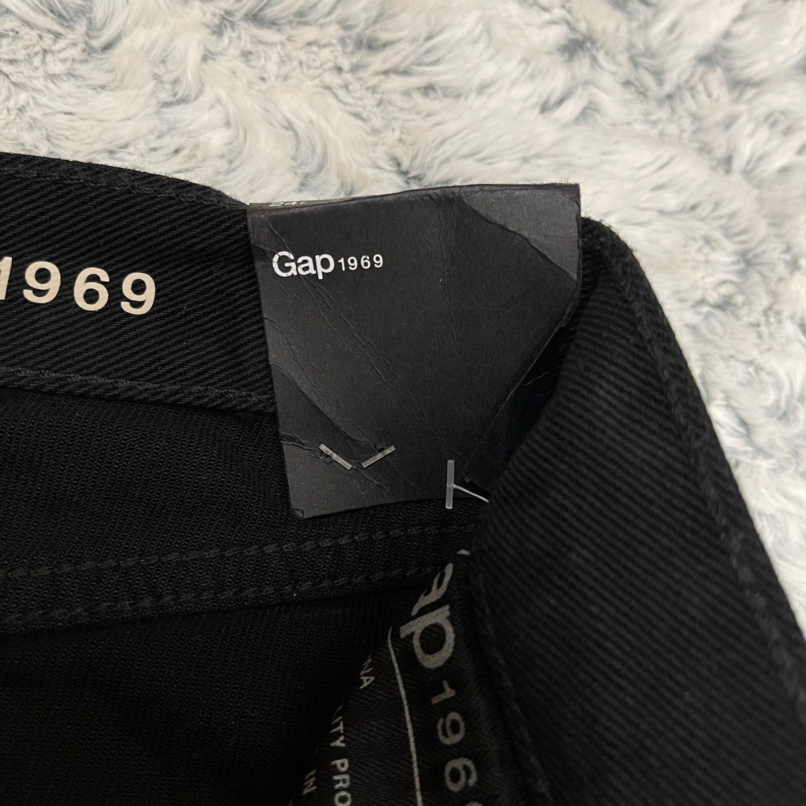Gap Gap 1969 Black Ripped Girlfriend Denim Jeans Size 24r NWT Size 24" / US 00 / IT 34 - 8 Thumbnail