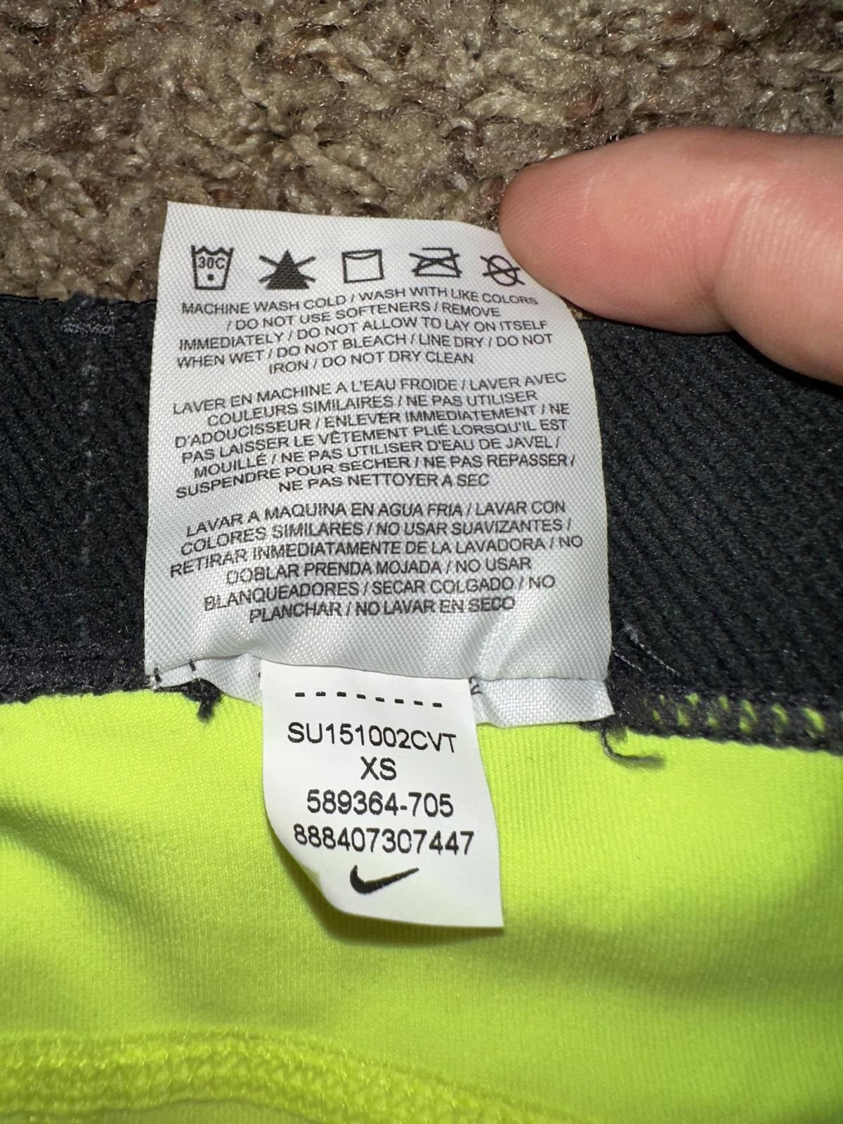Nike Nike Women's Dri-Fit Pro 3 Big Dot Training Shorts Size 26" / US 2 / IT 38 - 7 Thumbnail