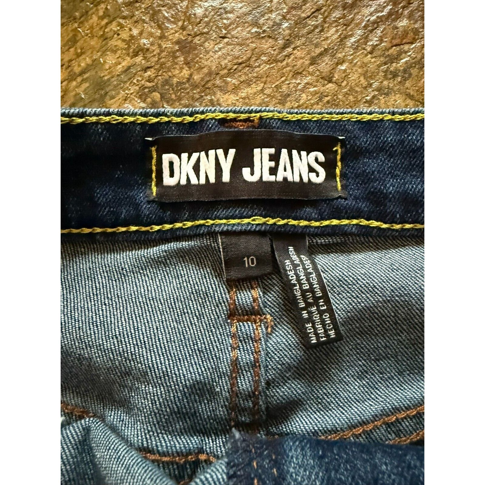 DKNY NWOT, DKNY Women's 17 inch Mid Rise Denim Skirt Size 10 Size 32" / US 10 / IT 46 - 5 Thumbnail