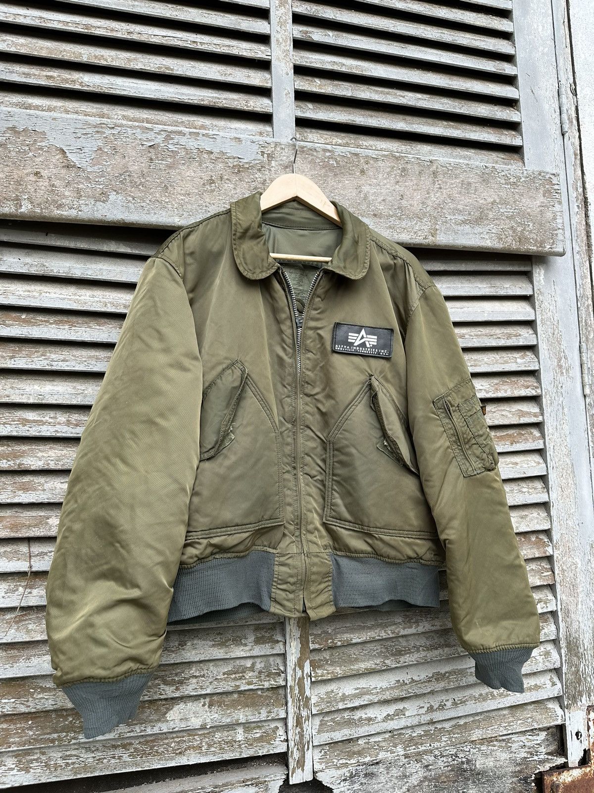Alpha Industries 🪖Vintage Faded Alpha Industries MA-1 Bomber Jacket Size US L / EU 52-54 / 3 - 6 Thumbnail