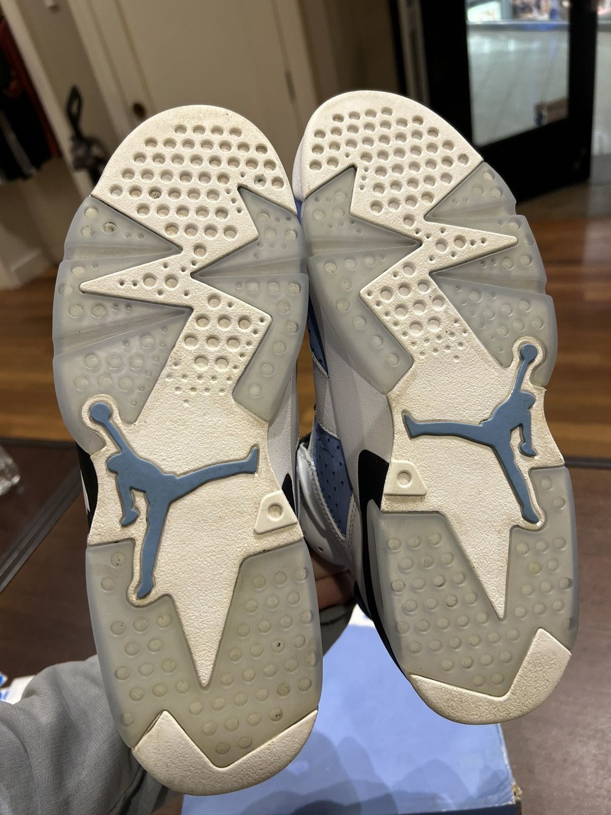 Jordan Brand Jordan 6 High ‘UNC White’ Size US 10.5 / EU 43-44 - 5 Thumbnail